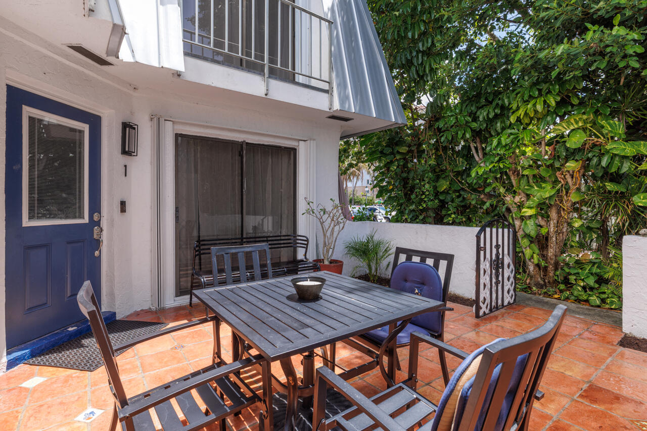 106 Linda #1, Palm Beach Shores FL 33404