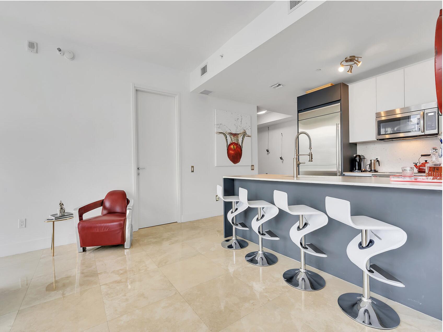 1300 Brickell Bay #3900, Miami FL 33131