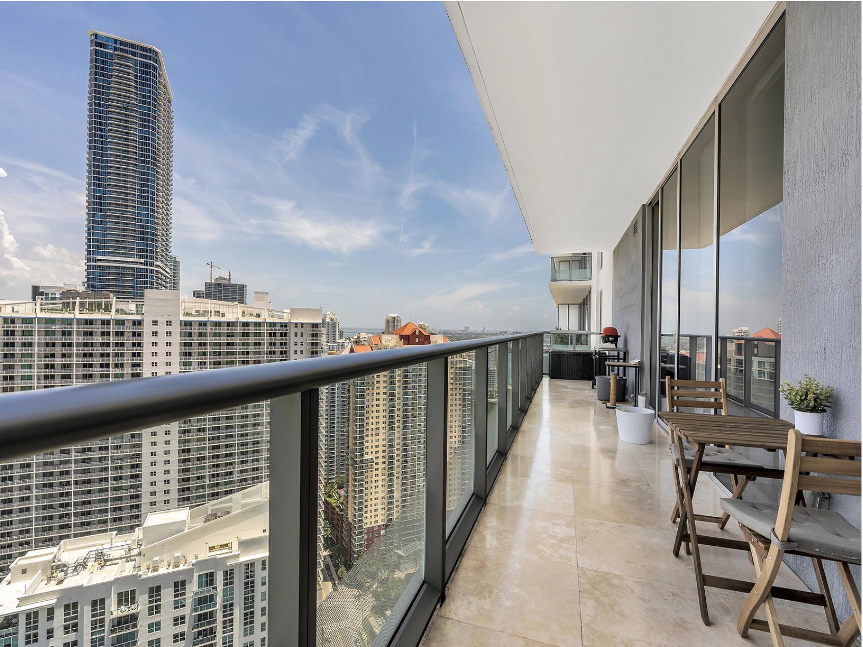 1300 Brickell Bay #3900, Miami FL 33131