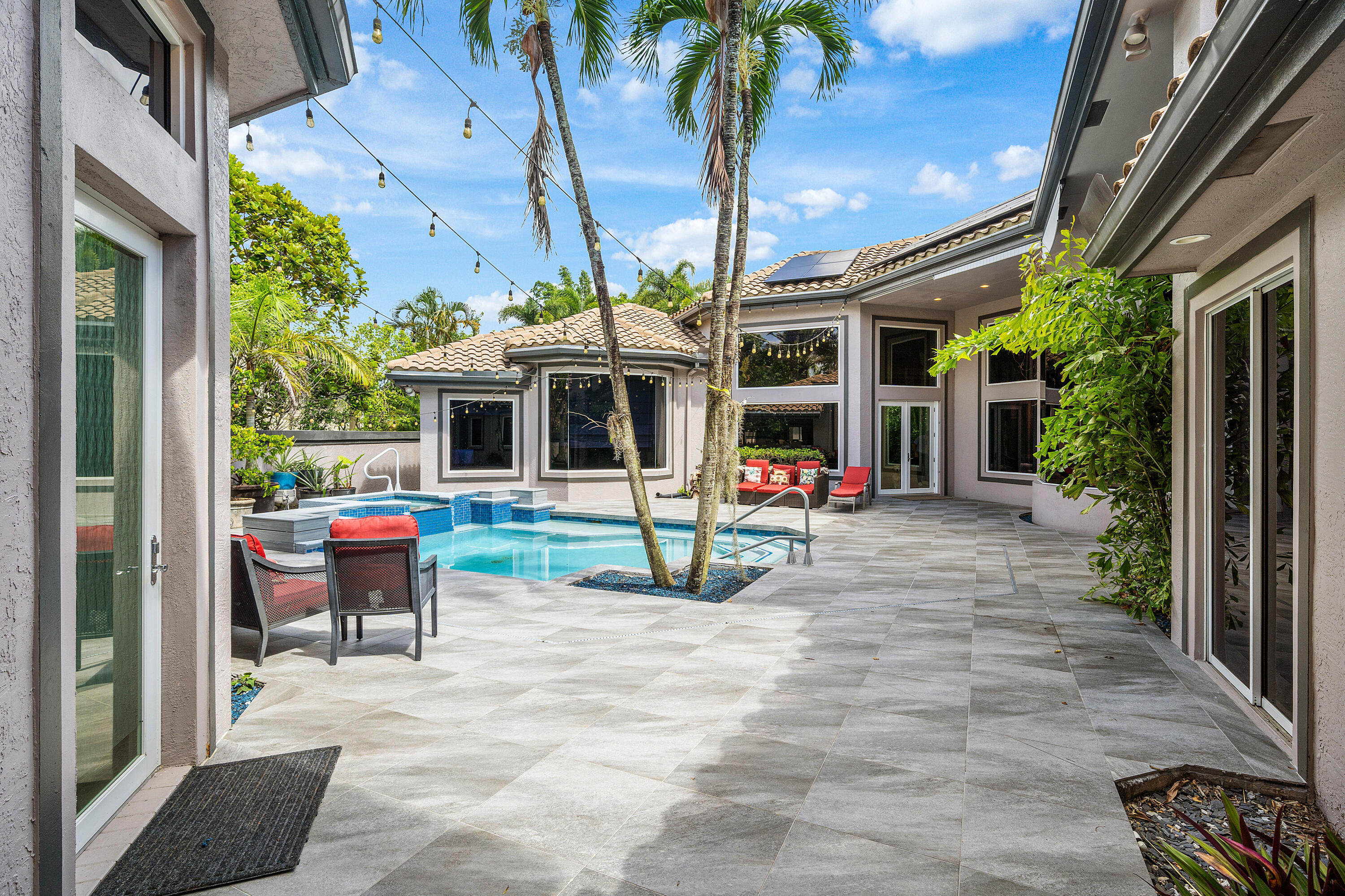 6595 NW 32nd, Boca Raton FL 33496
