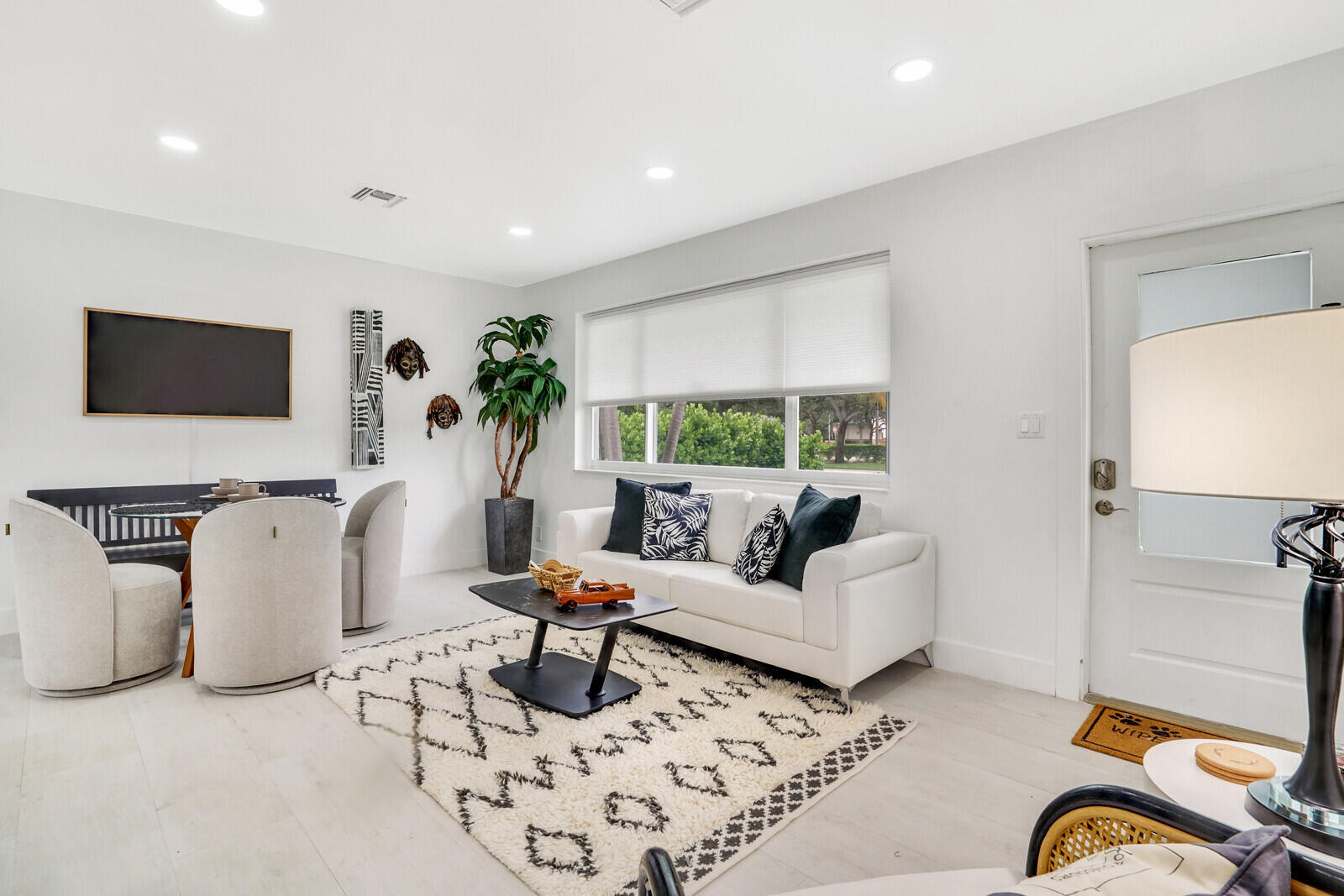 340 Summa, West Palm Beach FL 33405