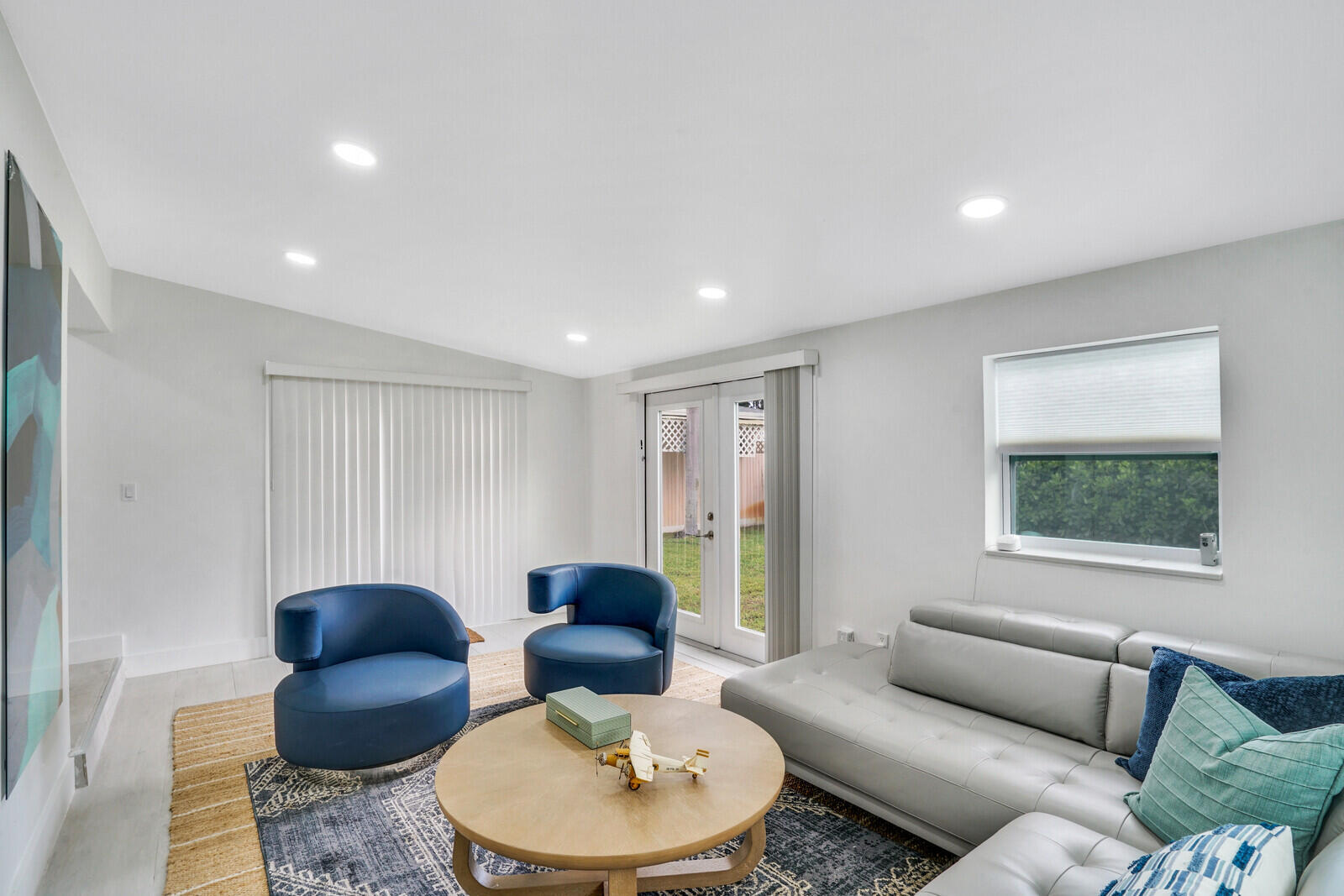 340 Summa, West Palm Beach FL 33405