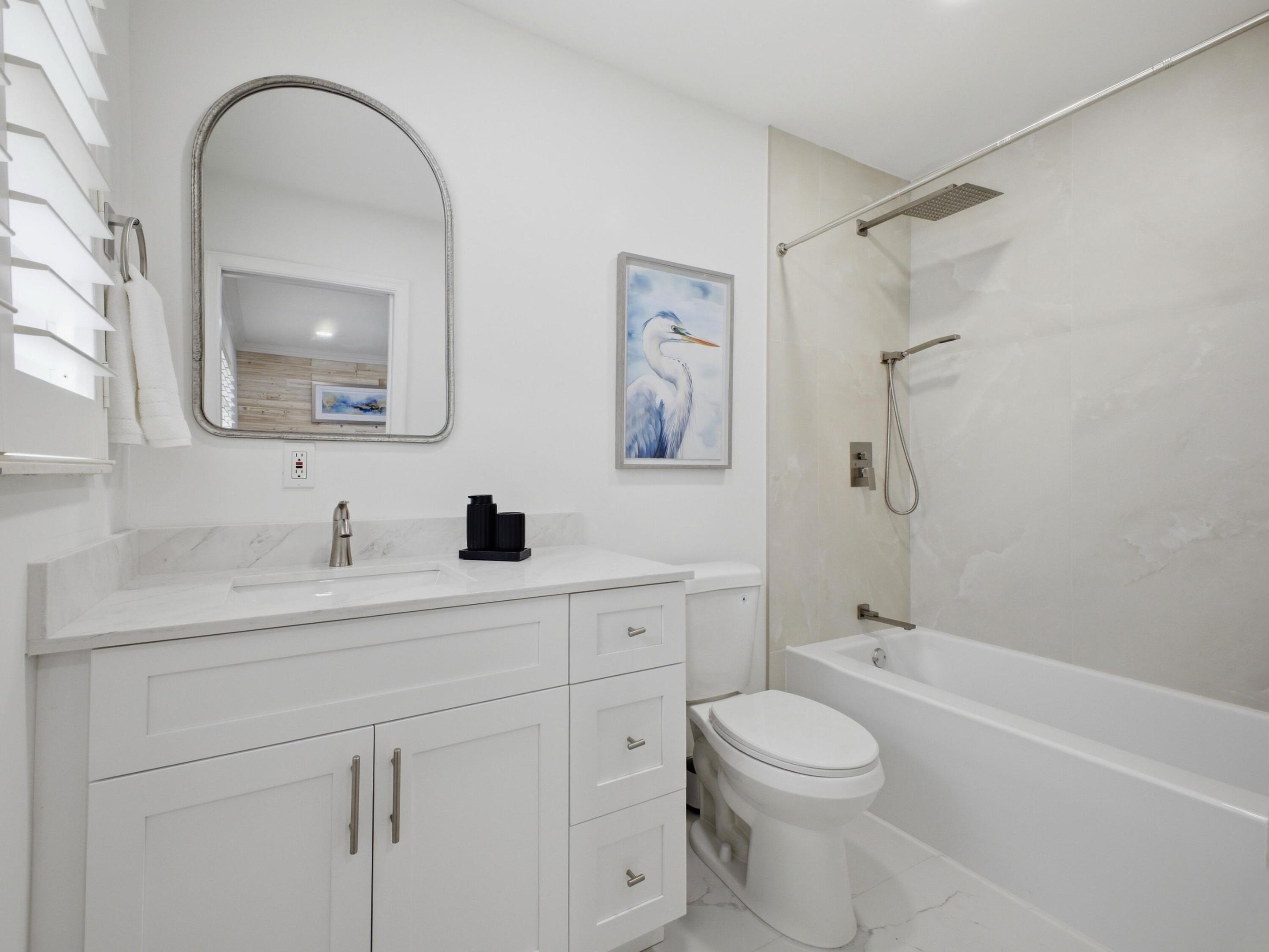 5120 NE 22nd, Lighthouse Point FL 33064