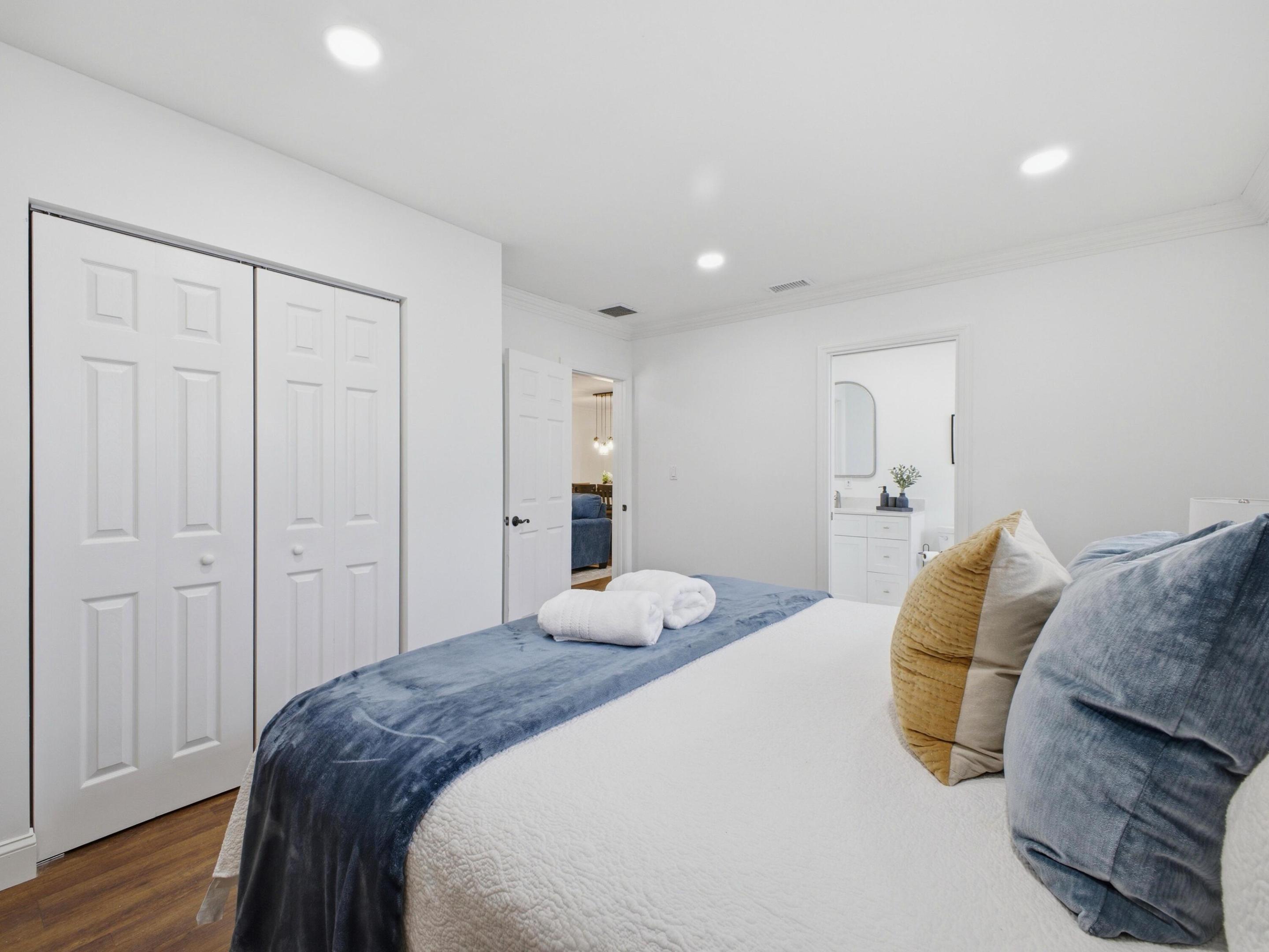 5120 NE 22nd, Lighthouse Point FL 33064