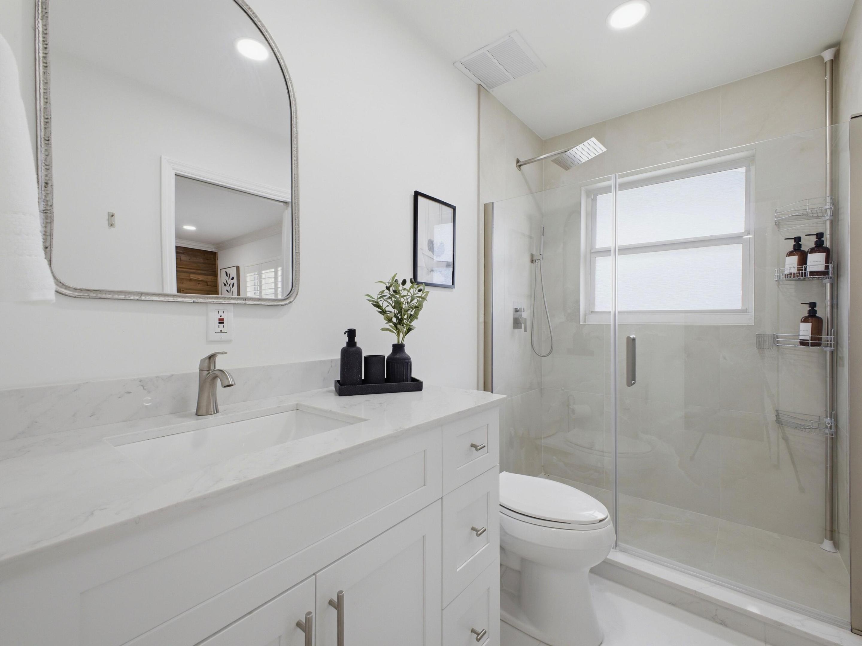 5120 NE 22nd, Lighthouse Point FL 33064
