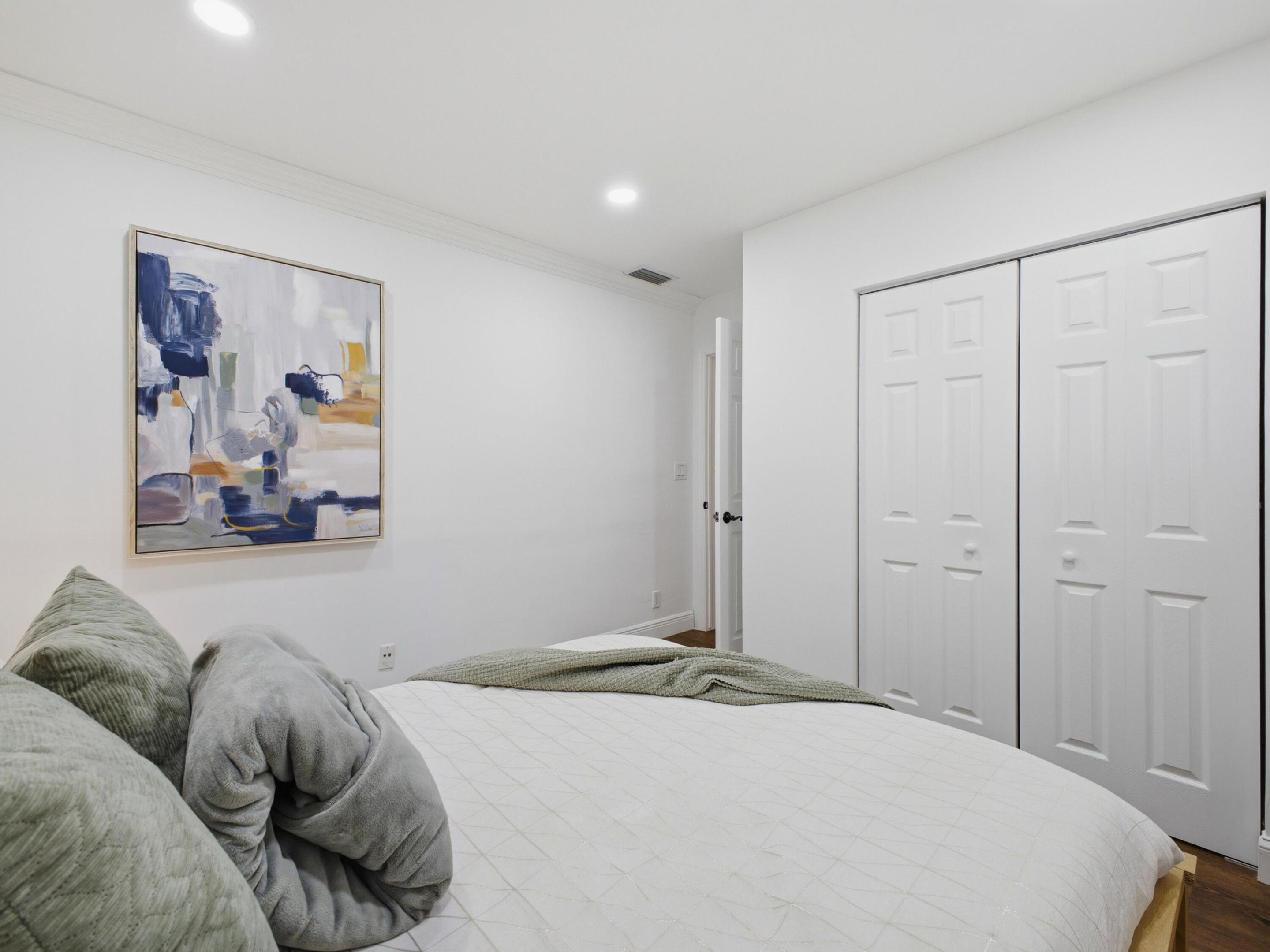 5120 NE 22nd, Lighthouse Point FL 33064