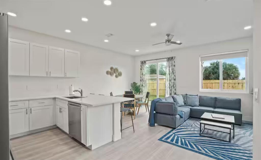 1547 W 26th #2, Riviera Beach FL 33404
