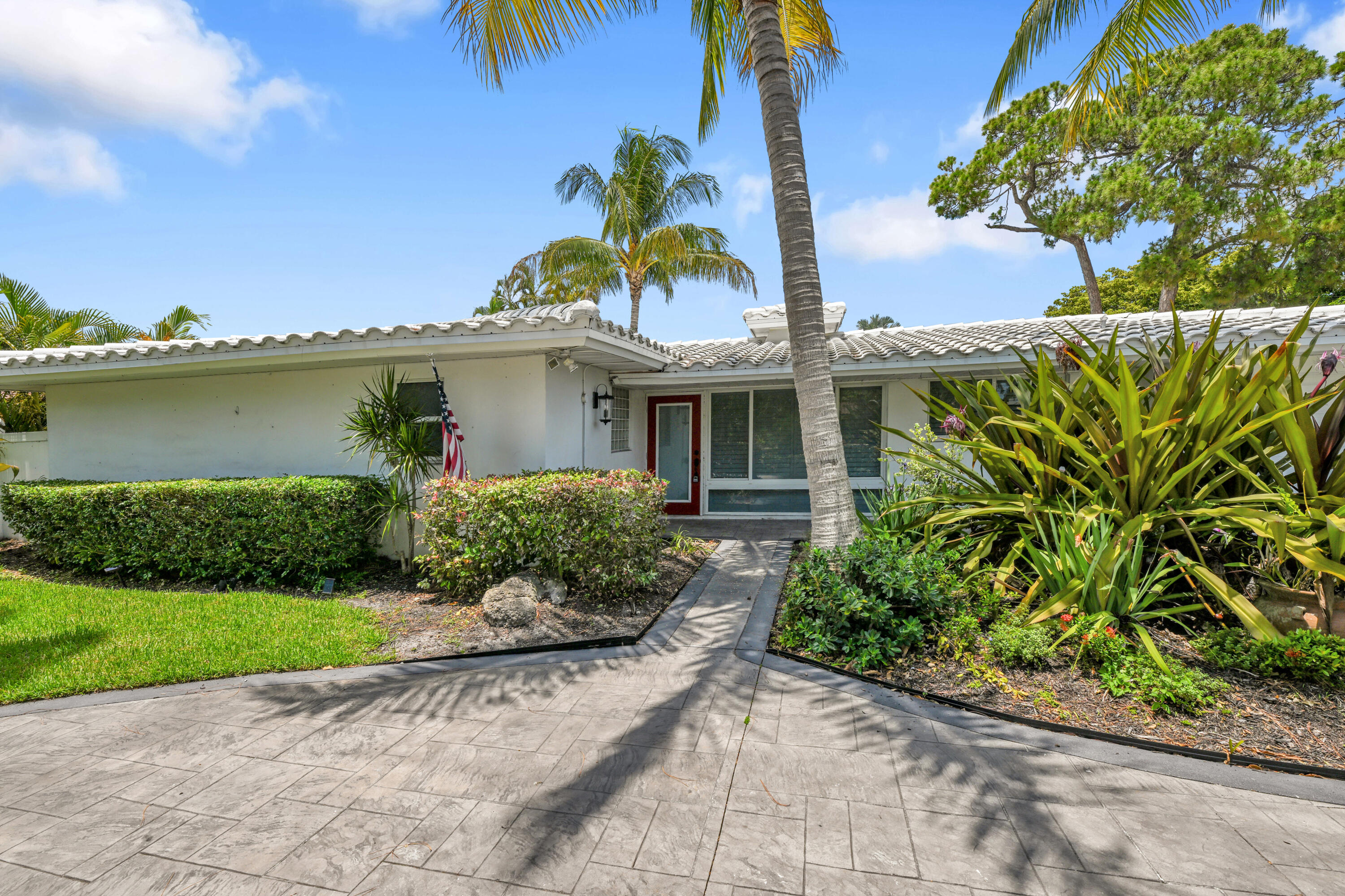 901 SE 12th, Deerfield Beach FL 33441