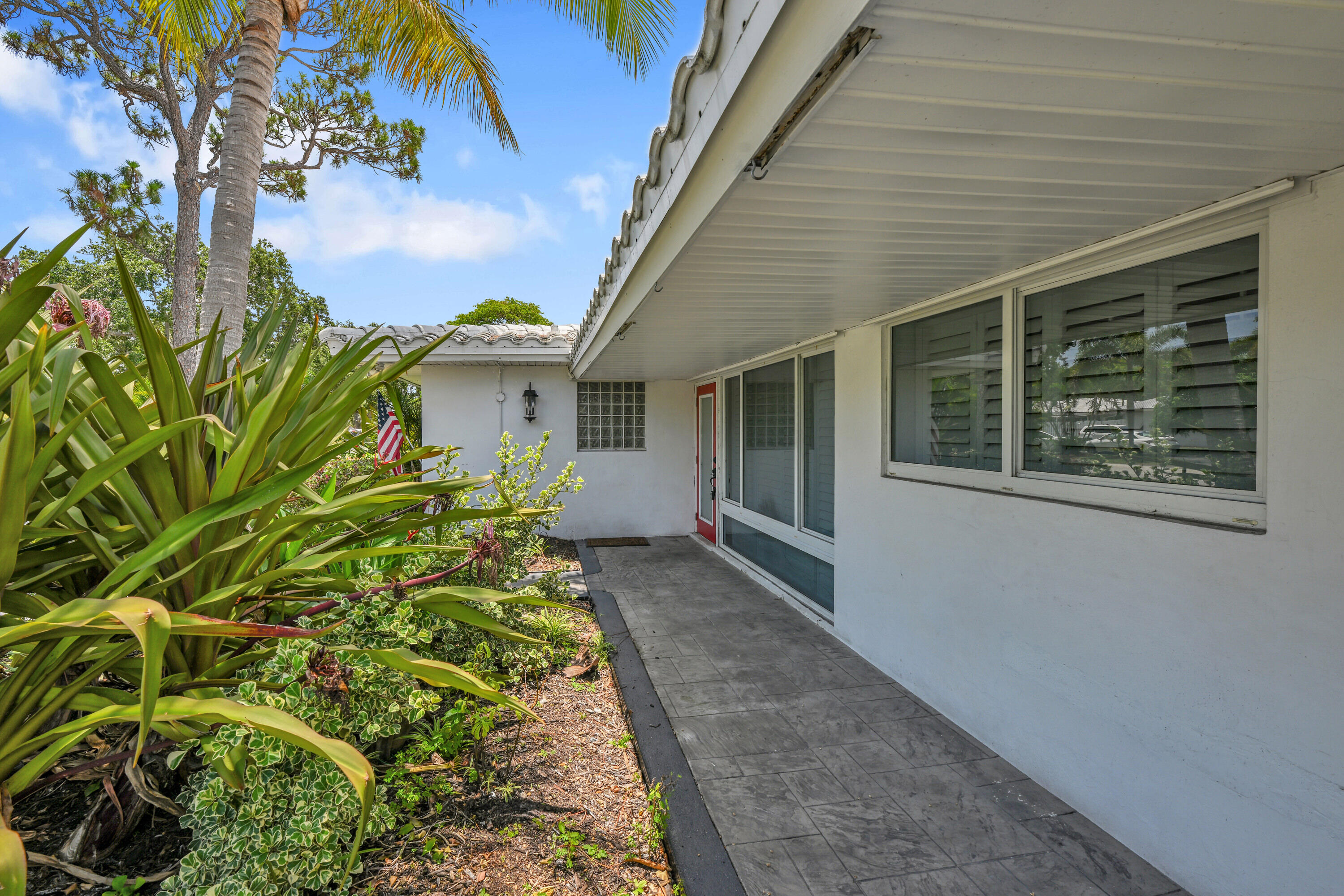 901 SE 12th, Deerfield Beach FL 33441