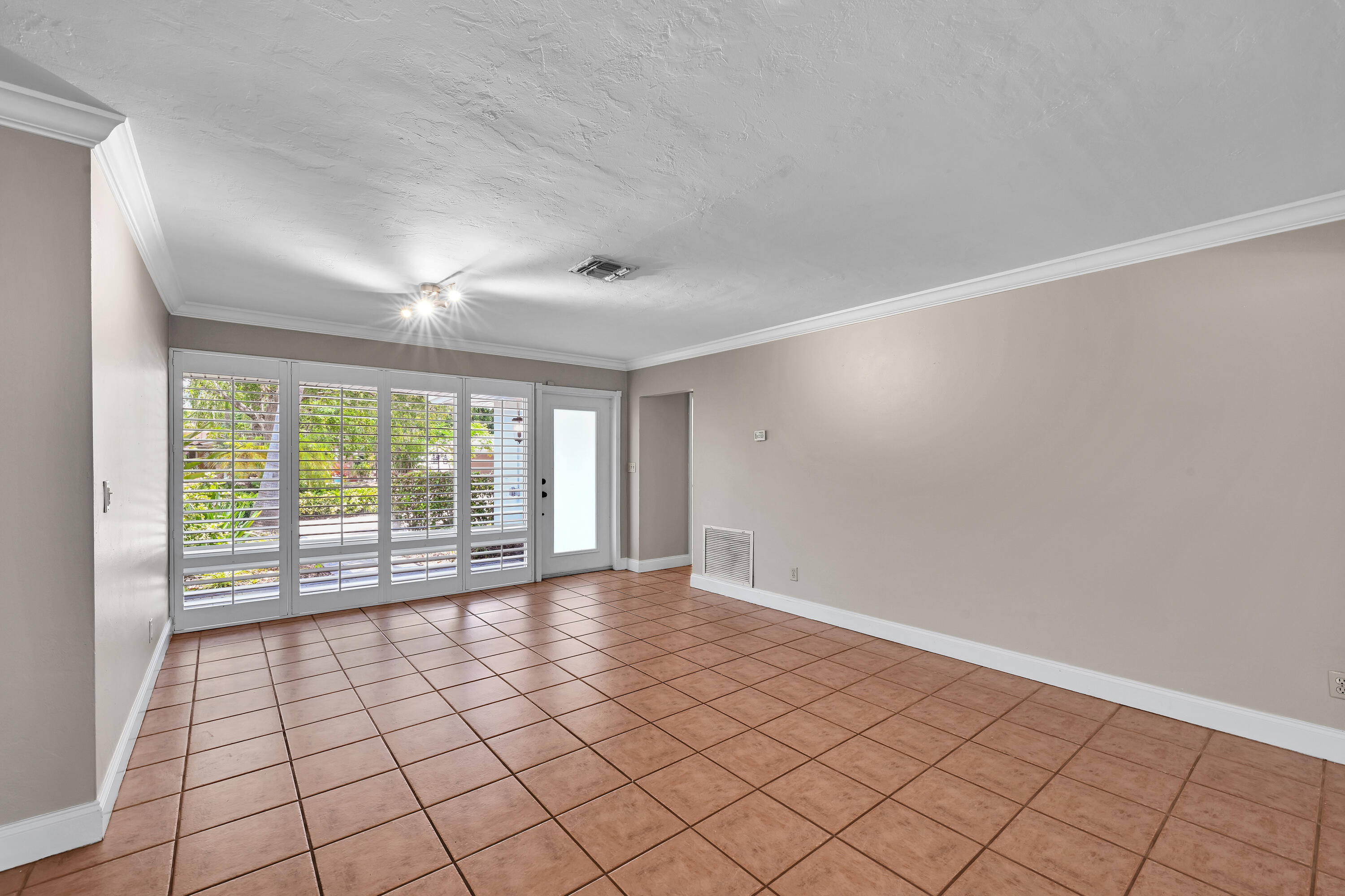 901 SE 12th, Deerfield Beach FL 33441