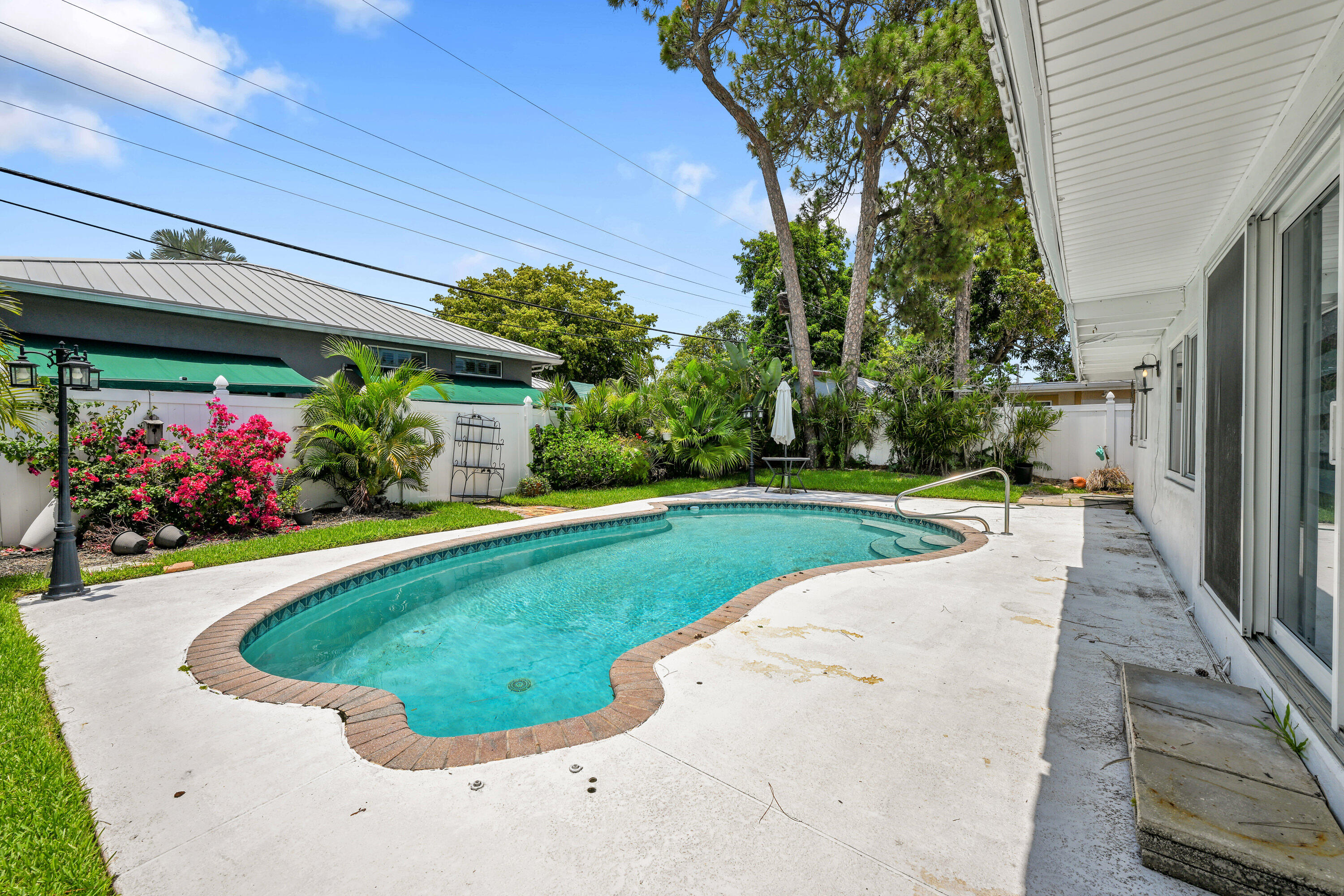 901 SE 12th, Deerfield Beach FL 33441