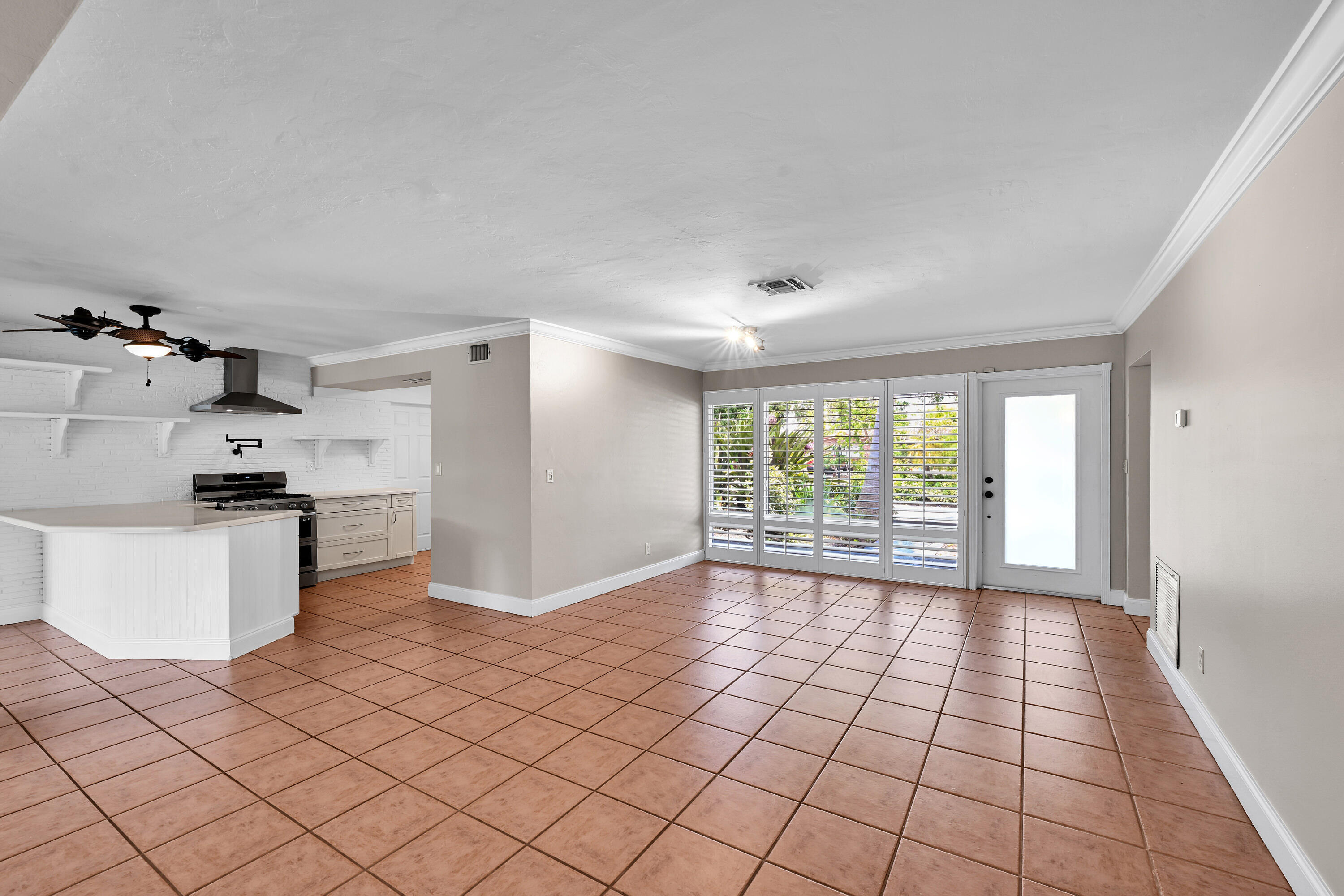 901 SE 12th, Deerfield Beach FL 33441