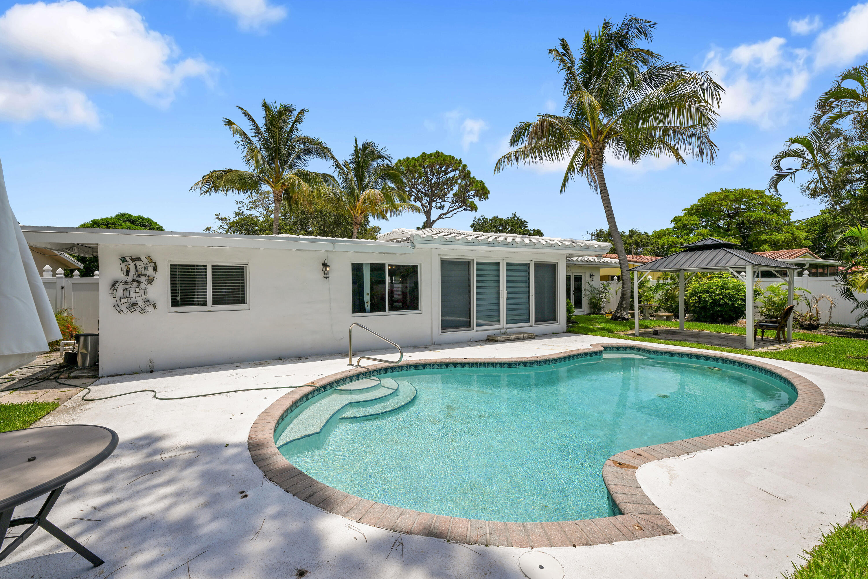 901 SE 12th, Deerfield Beach FL 33441