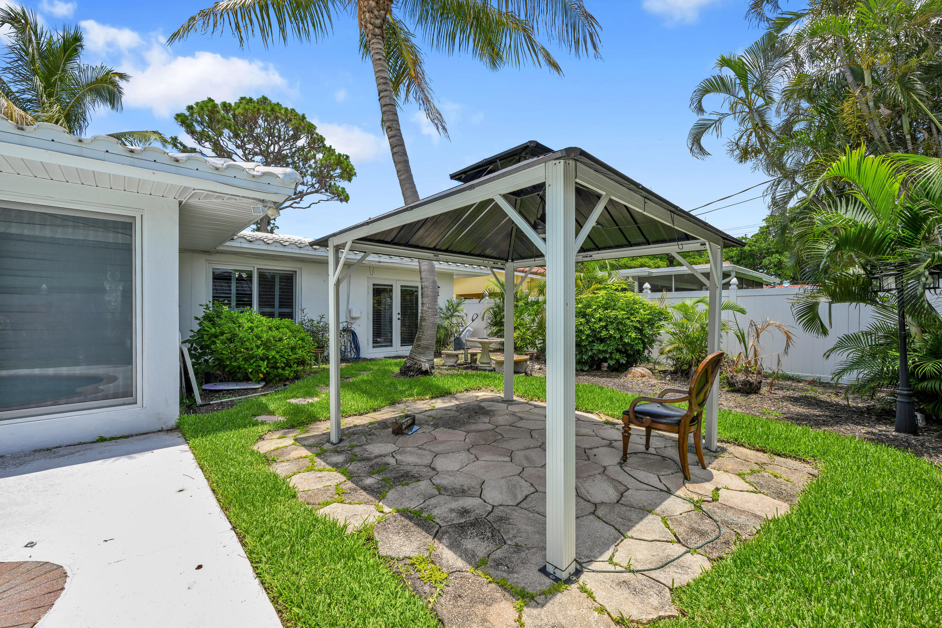 901 SE 12th, Deerfield Beach FL 33441