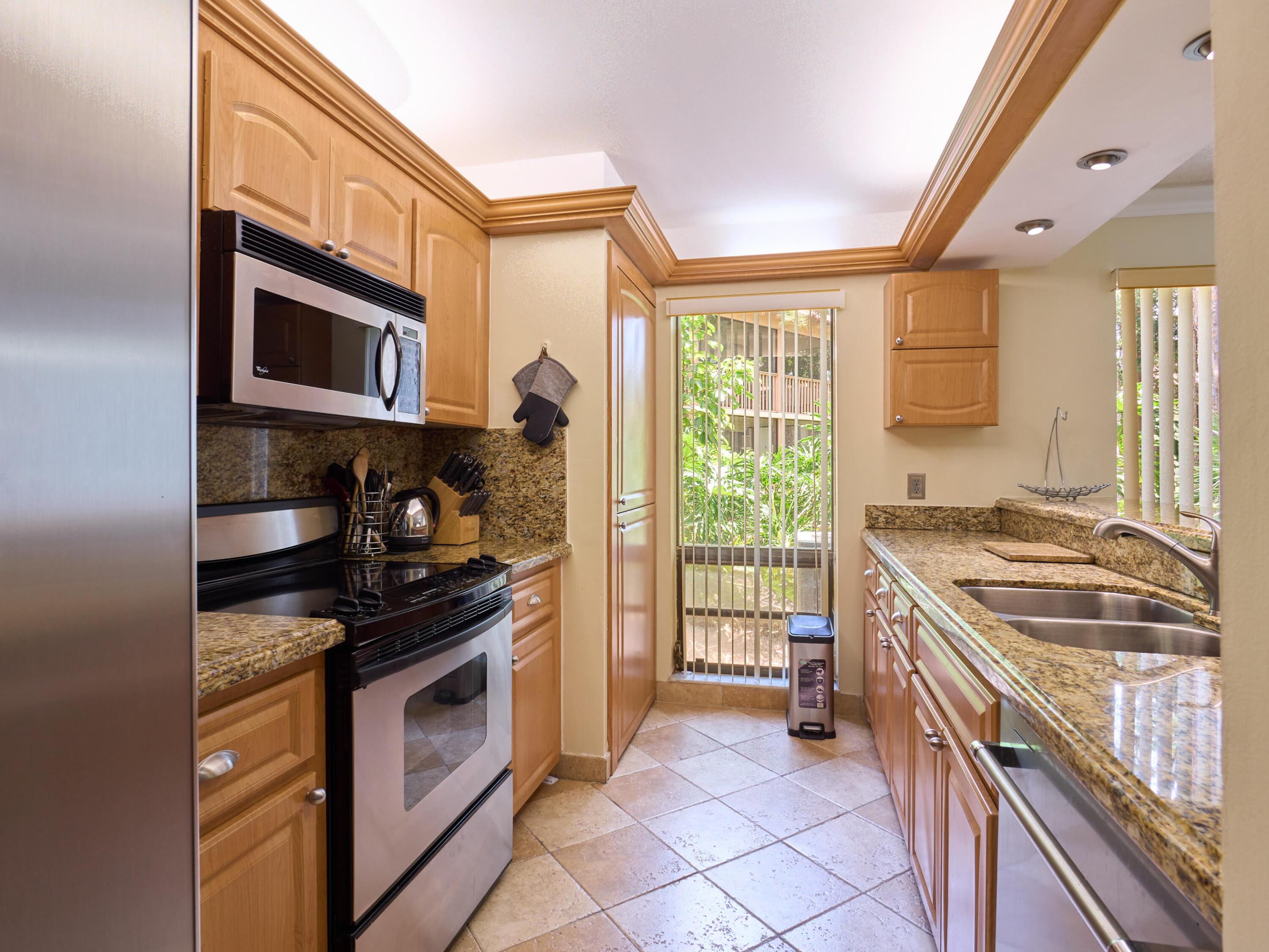 563 Brackenwood, Palm Beach Gardens FL 33418