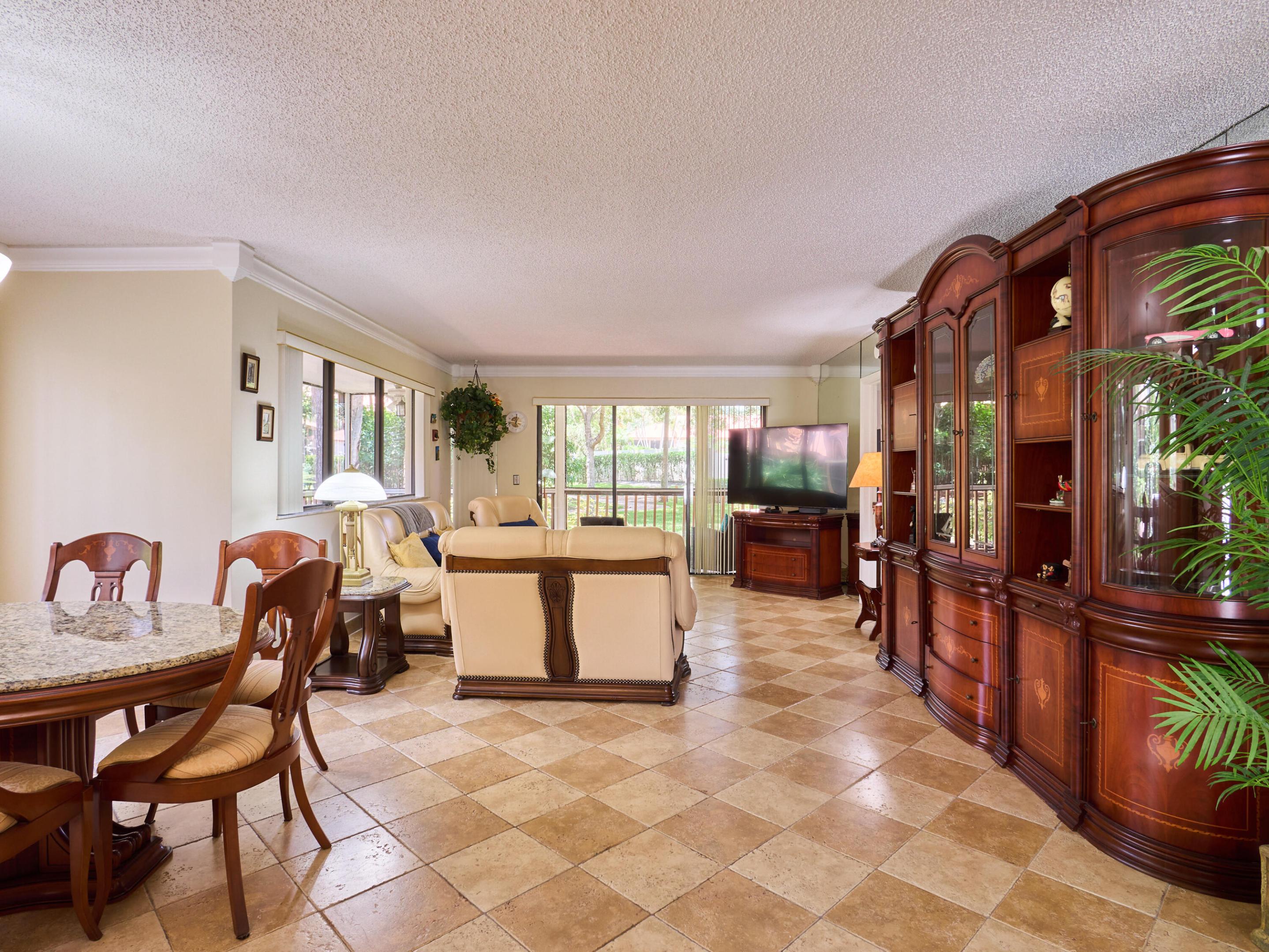 563 Brackenwood, Palm Beach Gardens FL 33418