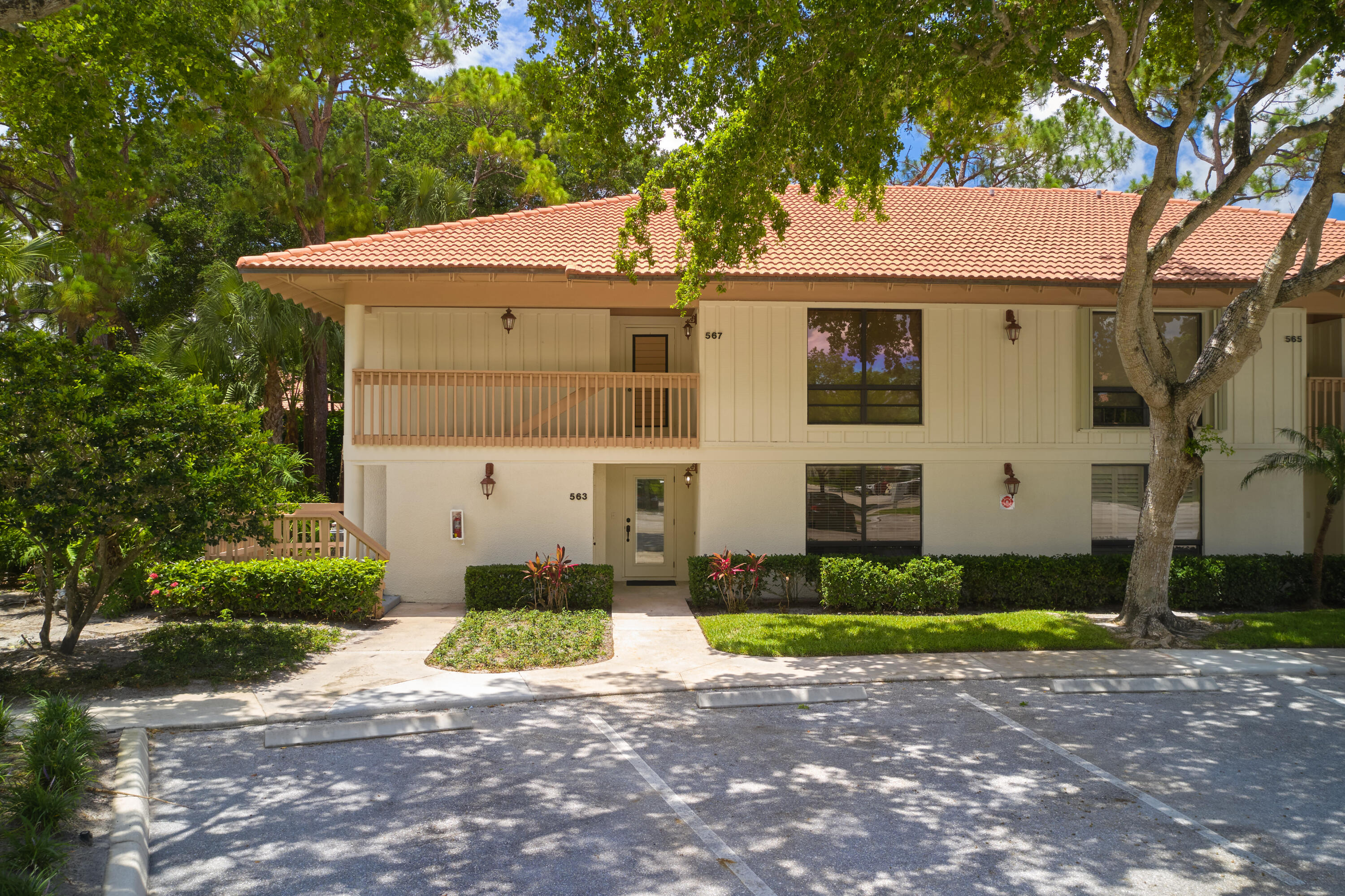 563 Brackenwood, Palm Beach Gardens FL 33418