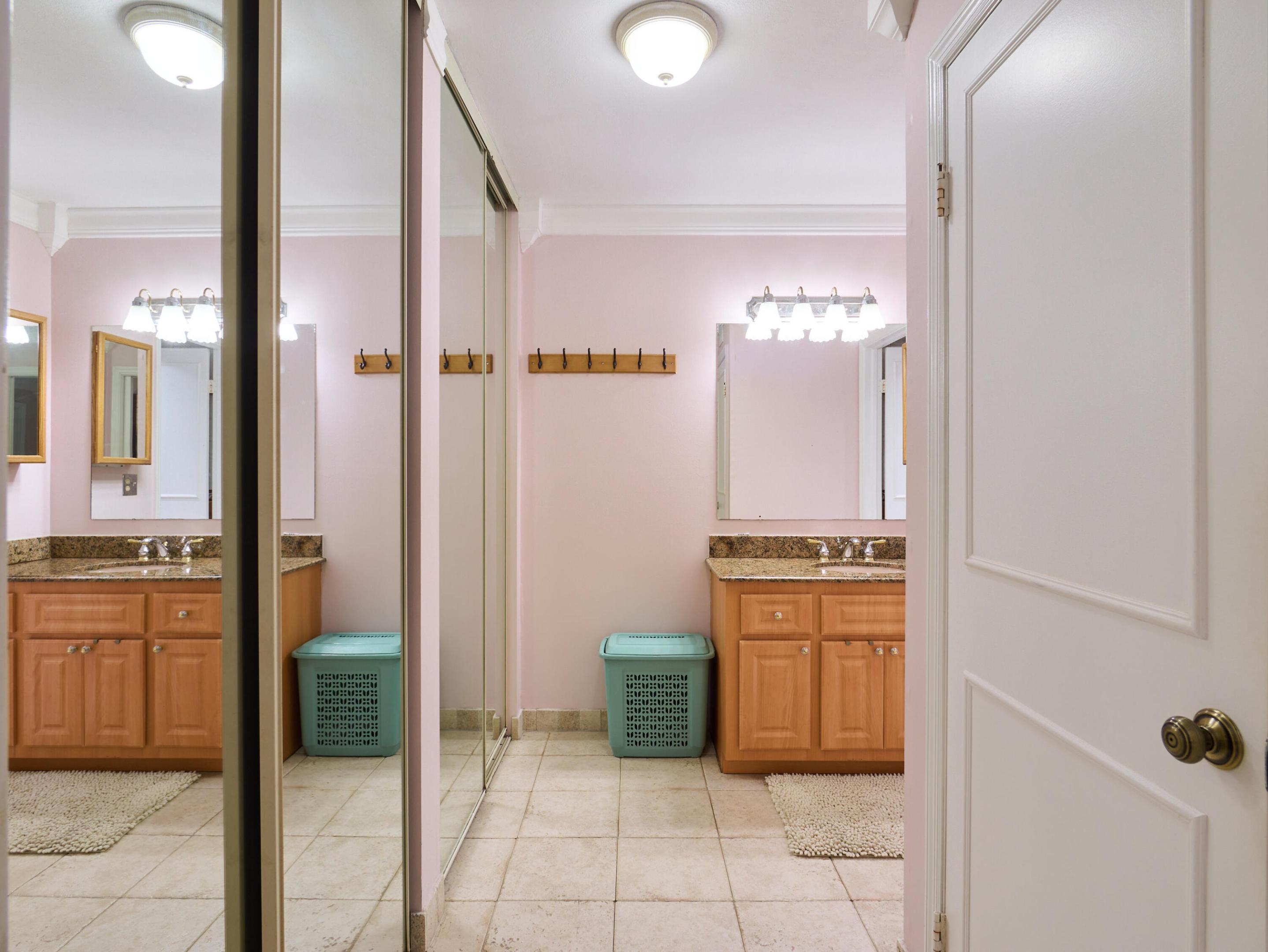 563 Brackenwood, Palm Beach Gardens FL 33418
