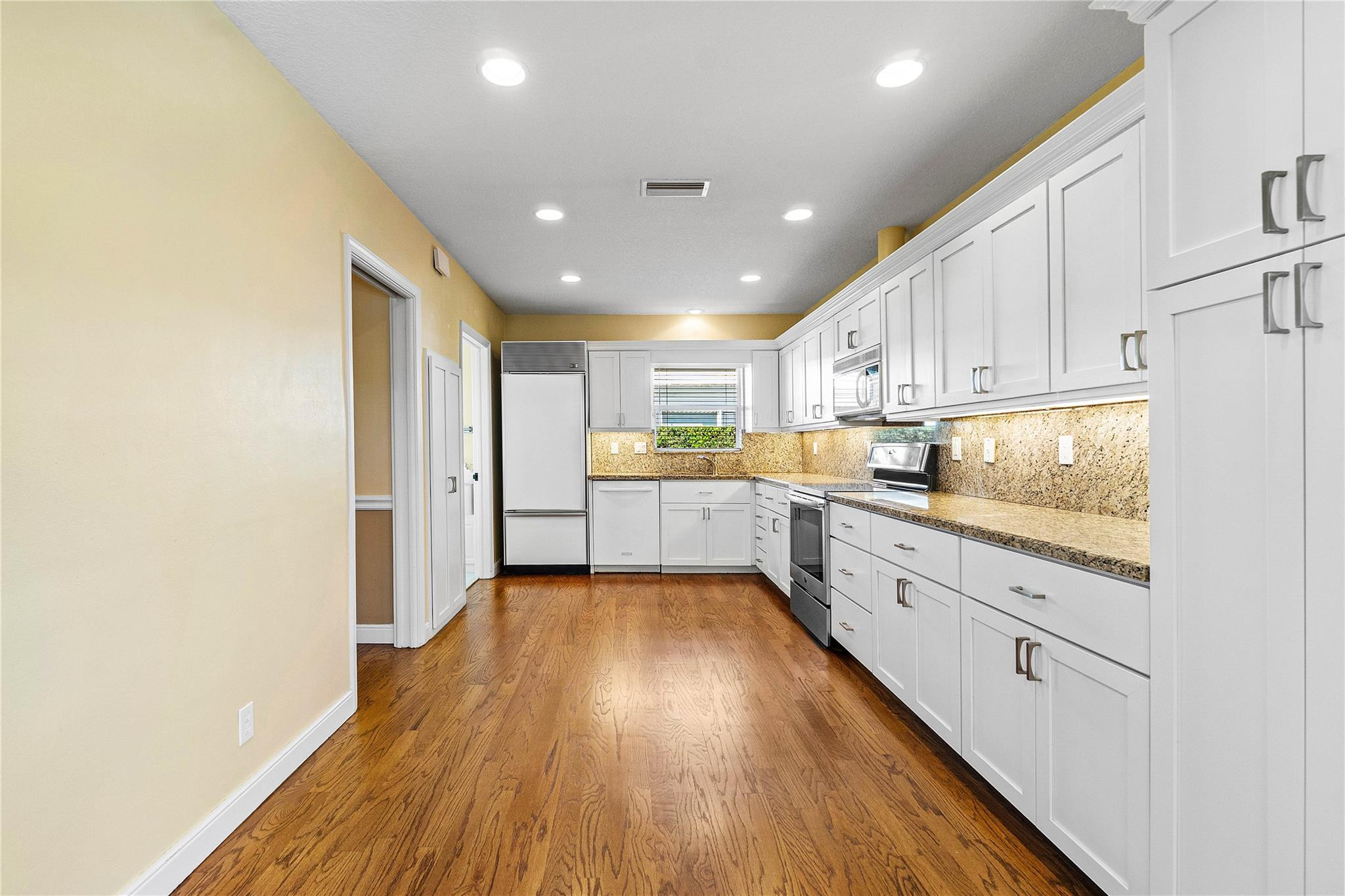 976 SW Mulberry, Boca Raton FL 33486