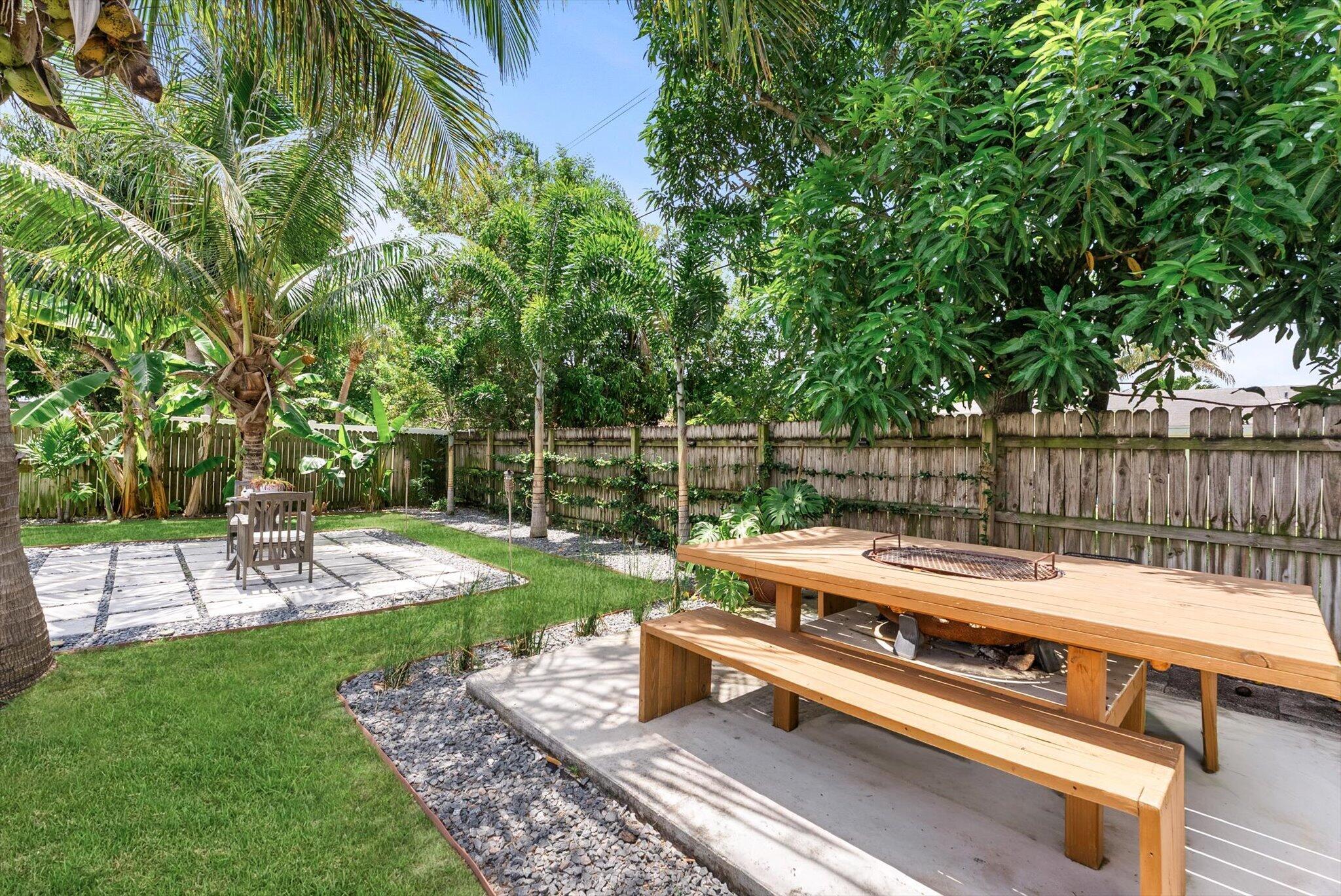 350 Forest Hill, West Palm Beach FL 33405