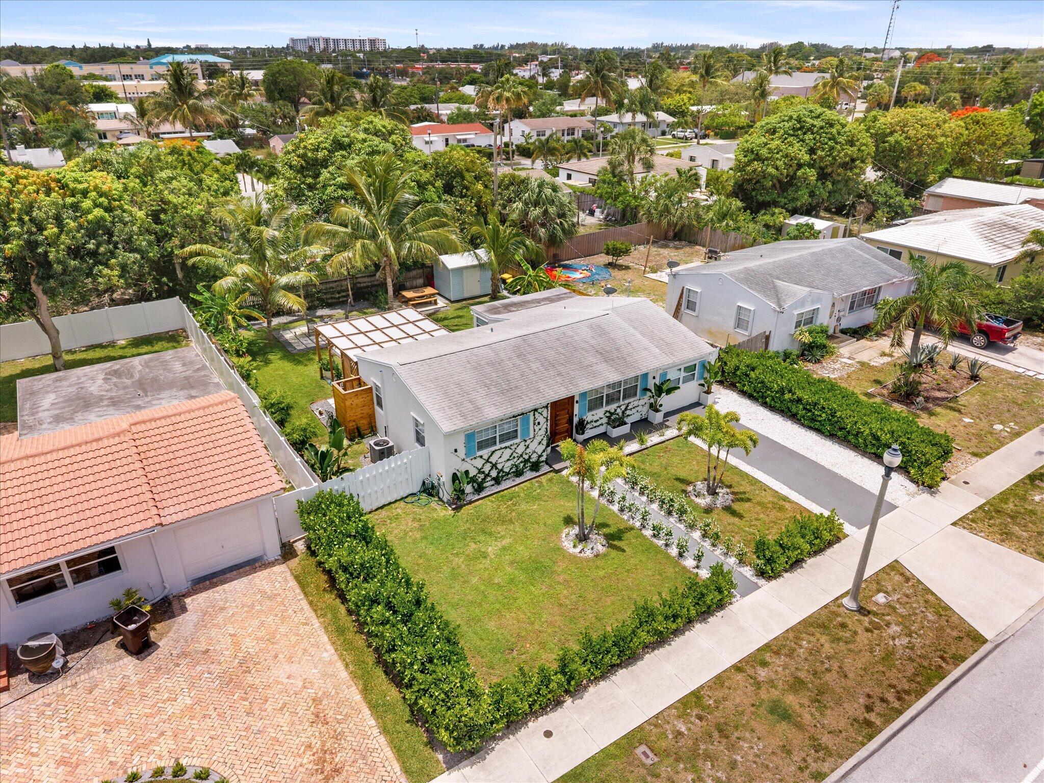 350 Forest Hill, West Palm Beach FL 33405