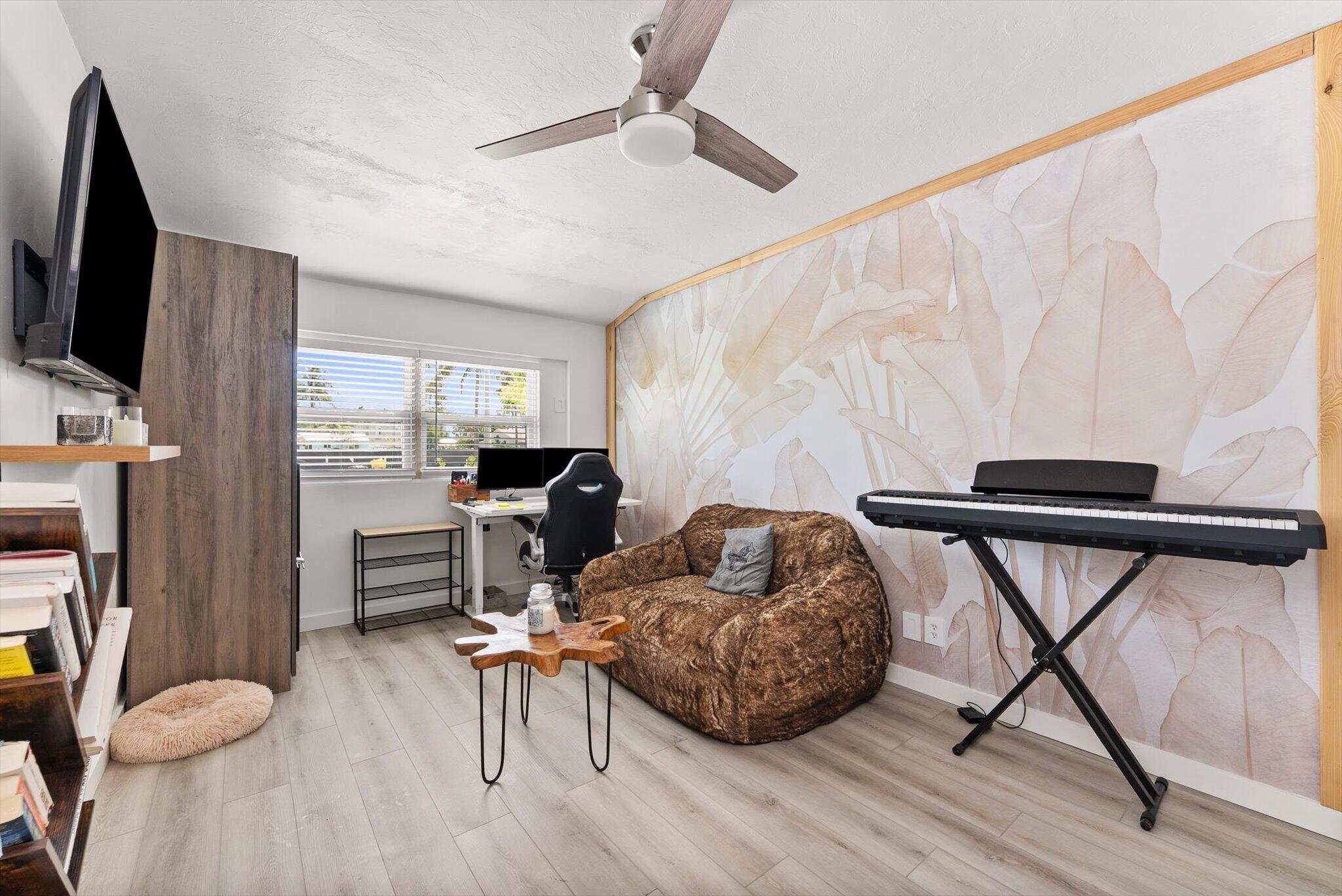 350 Forest Hill, West Palm Beach FL 33405