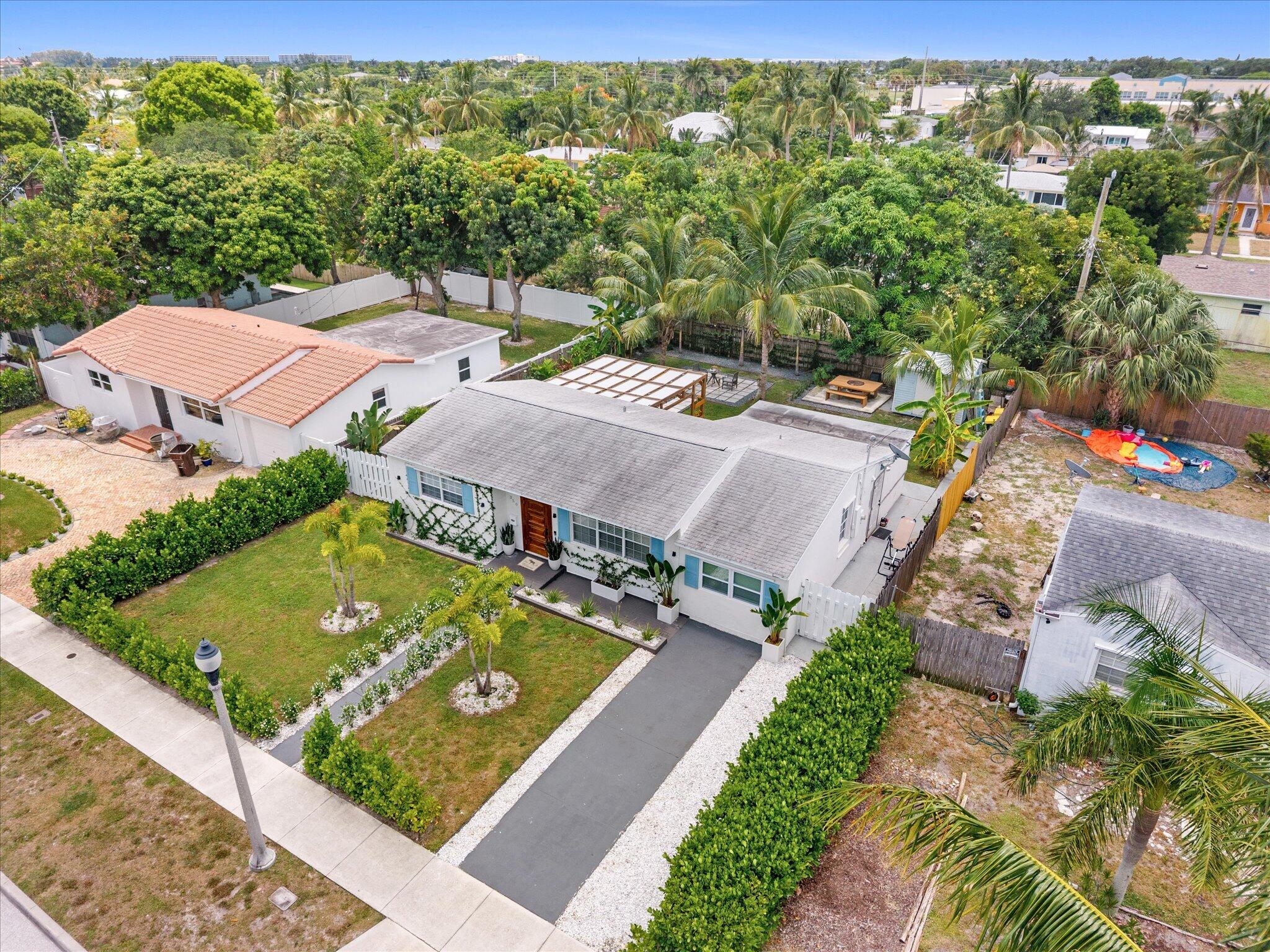350 Forest Hill, West Palm Beach FL 33405