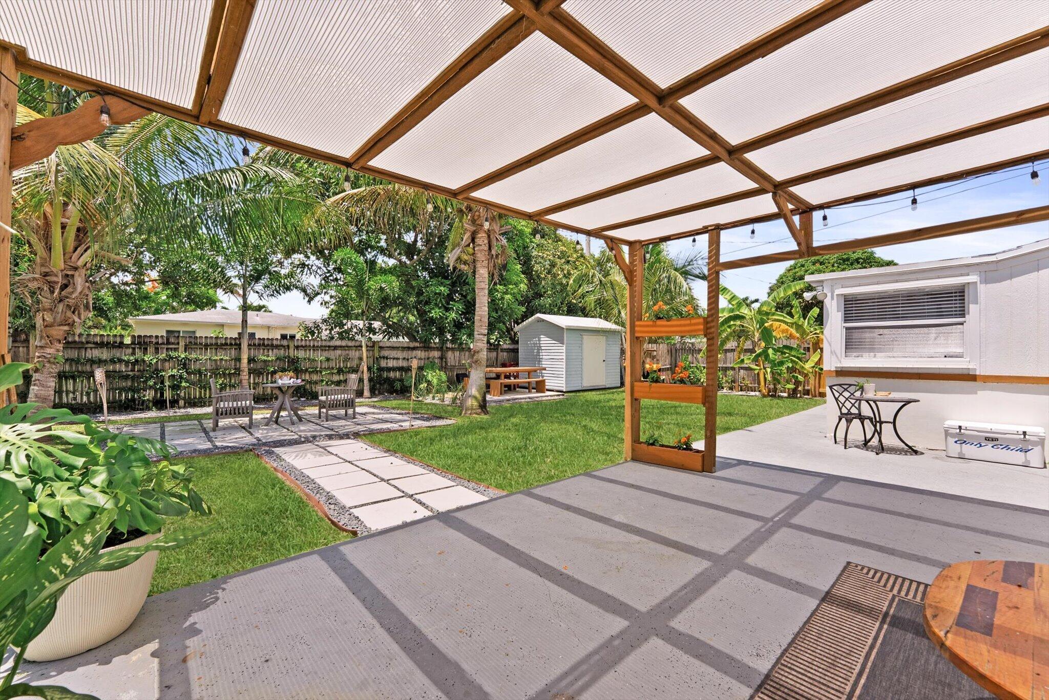 350 Forest Hill, West Palm Beach FL 33405