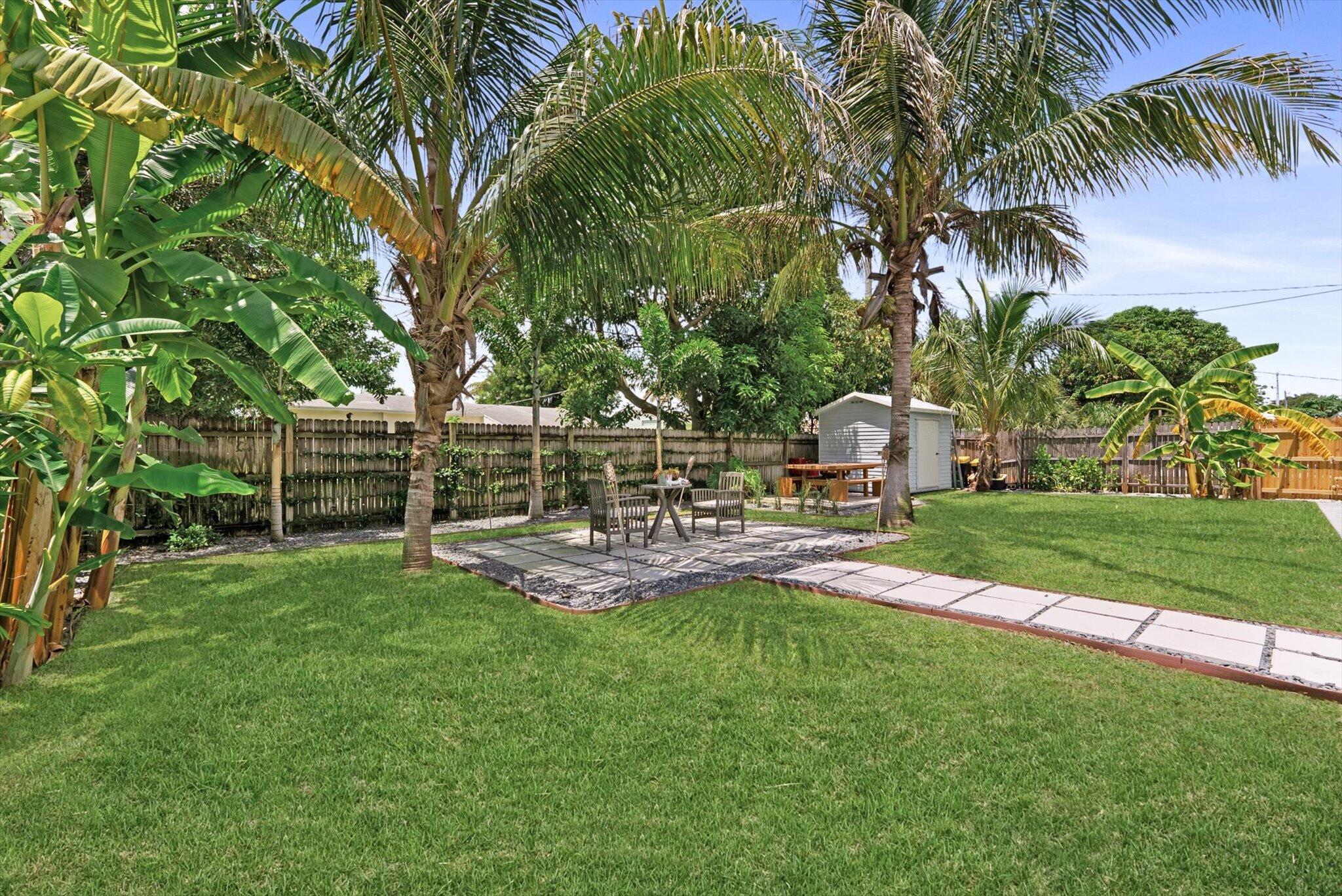 350 Forest Hill, West Palm Beach FL 33405