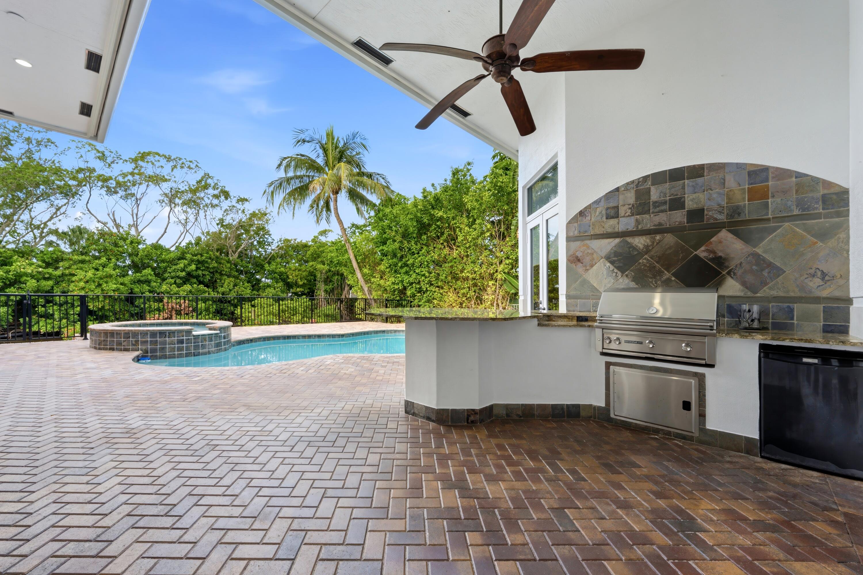 608 Inlet, North Palm Beach FL 33408