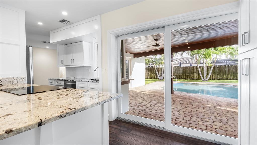 1041 SW 4th, Boca Raton FL 33486