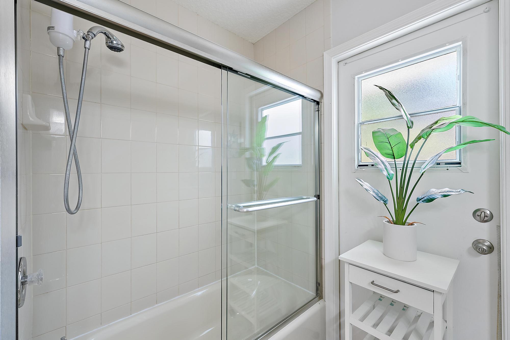 6051 Kendrick, Jupiter FL 33458