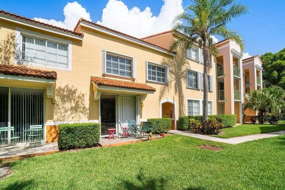 117 Yacht Club #Unit 110, Hypoluxo FL 33462