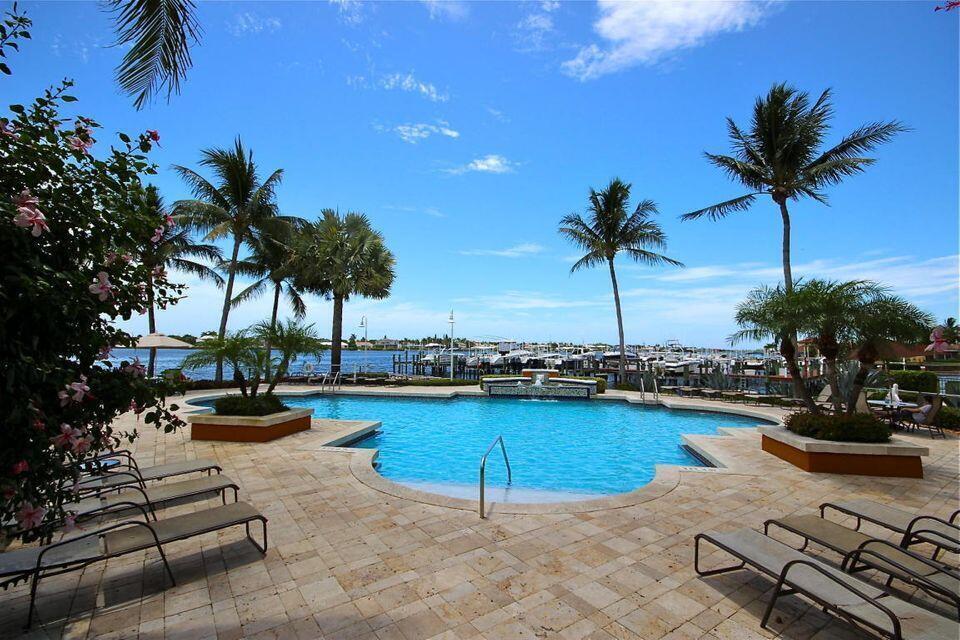 117 Yacht Club #Unit 110, Hypoluxo FL 33462