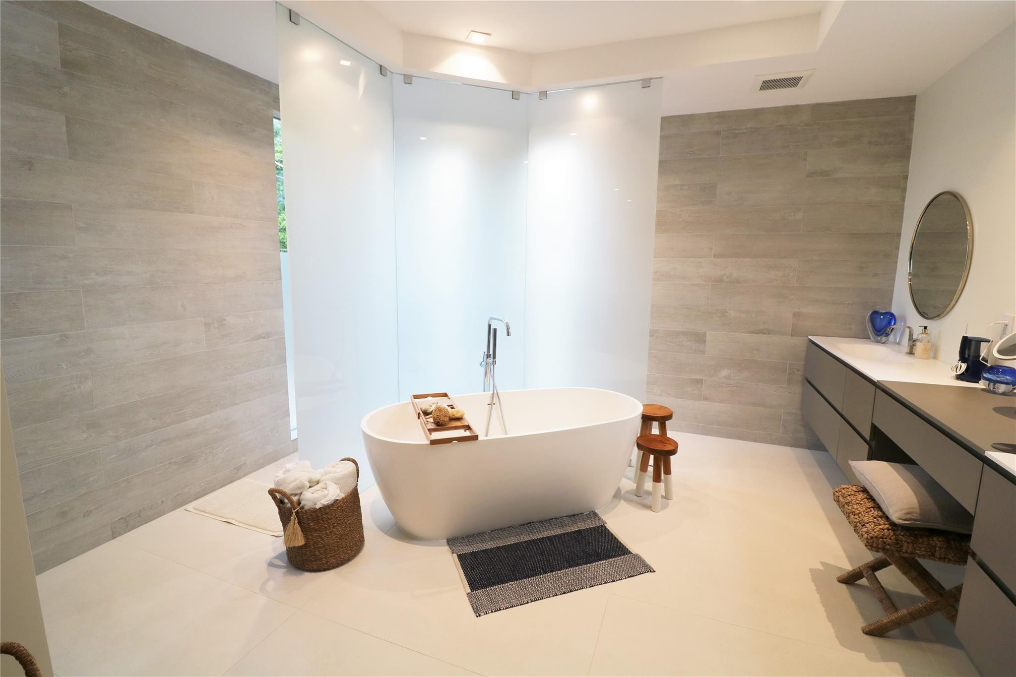 617 SW 10th, Fort Lauderdale FL 33315