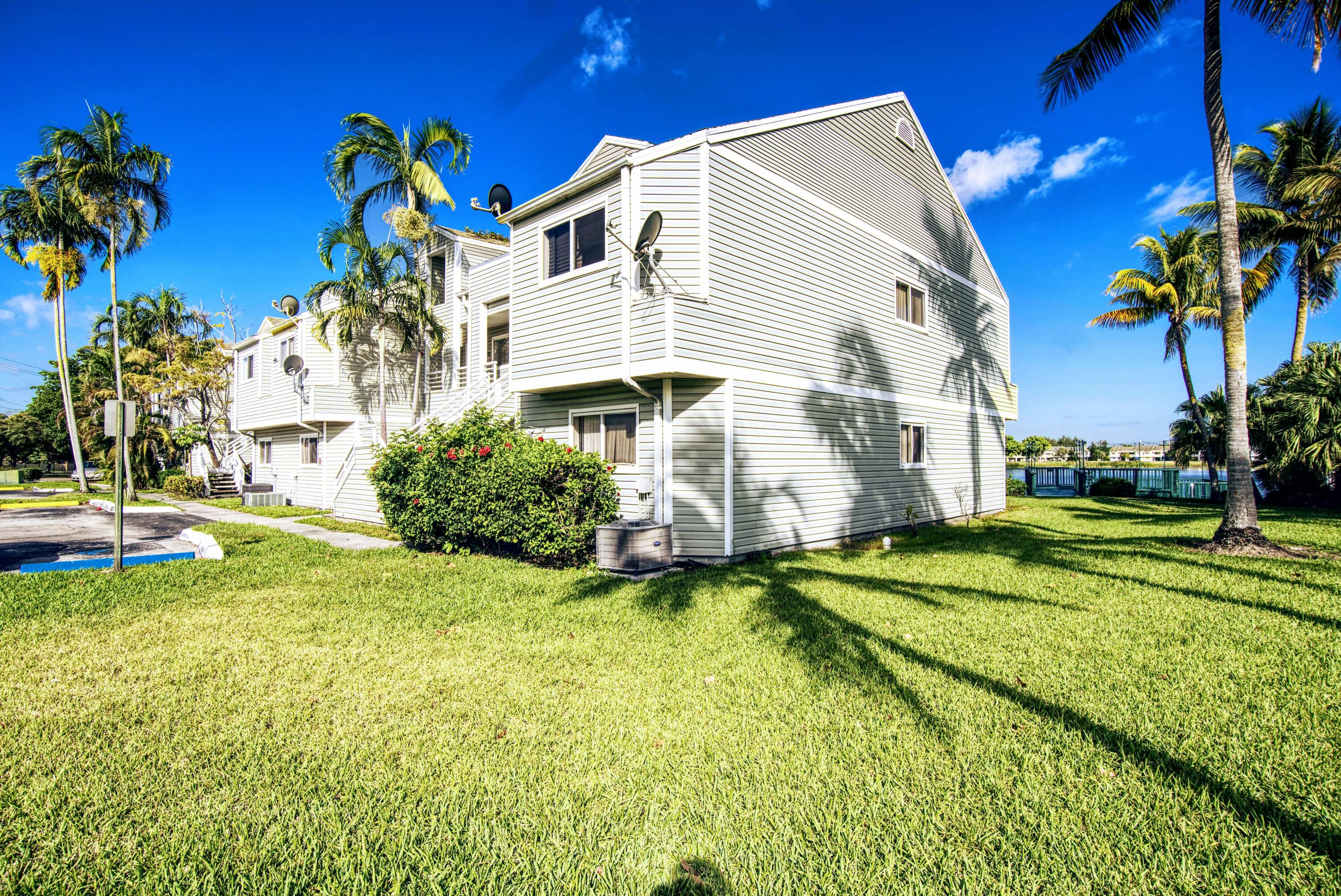 3401 NW 44th #205, Lauderdale Lakes FL 33309
