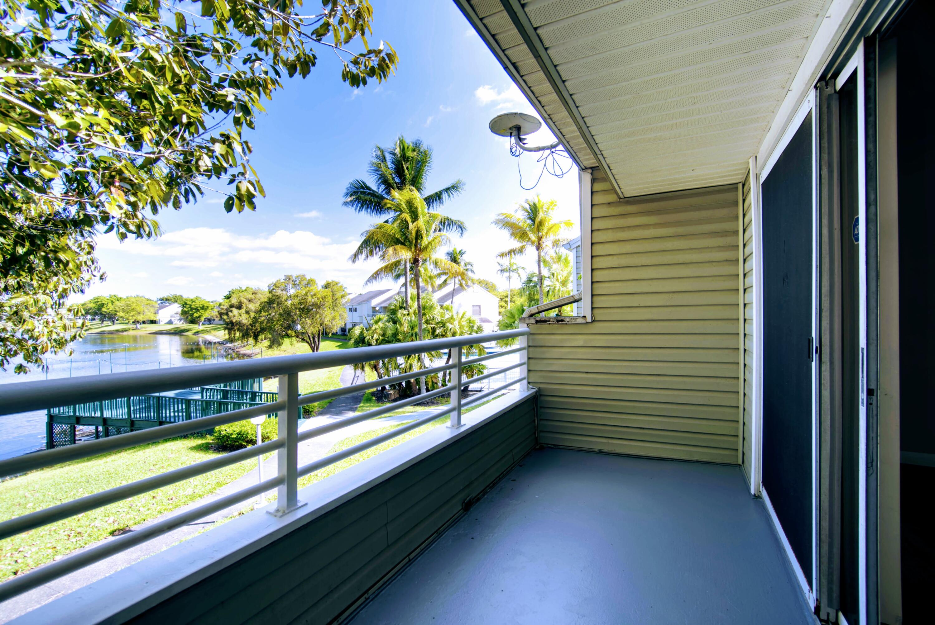 3401 NW 44th #205, Lauderdale Lakes FL 33309