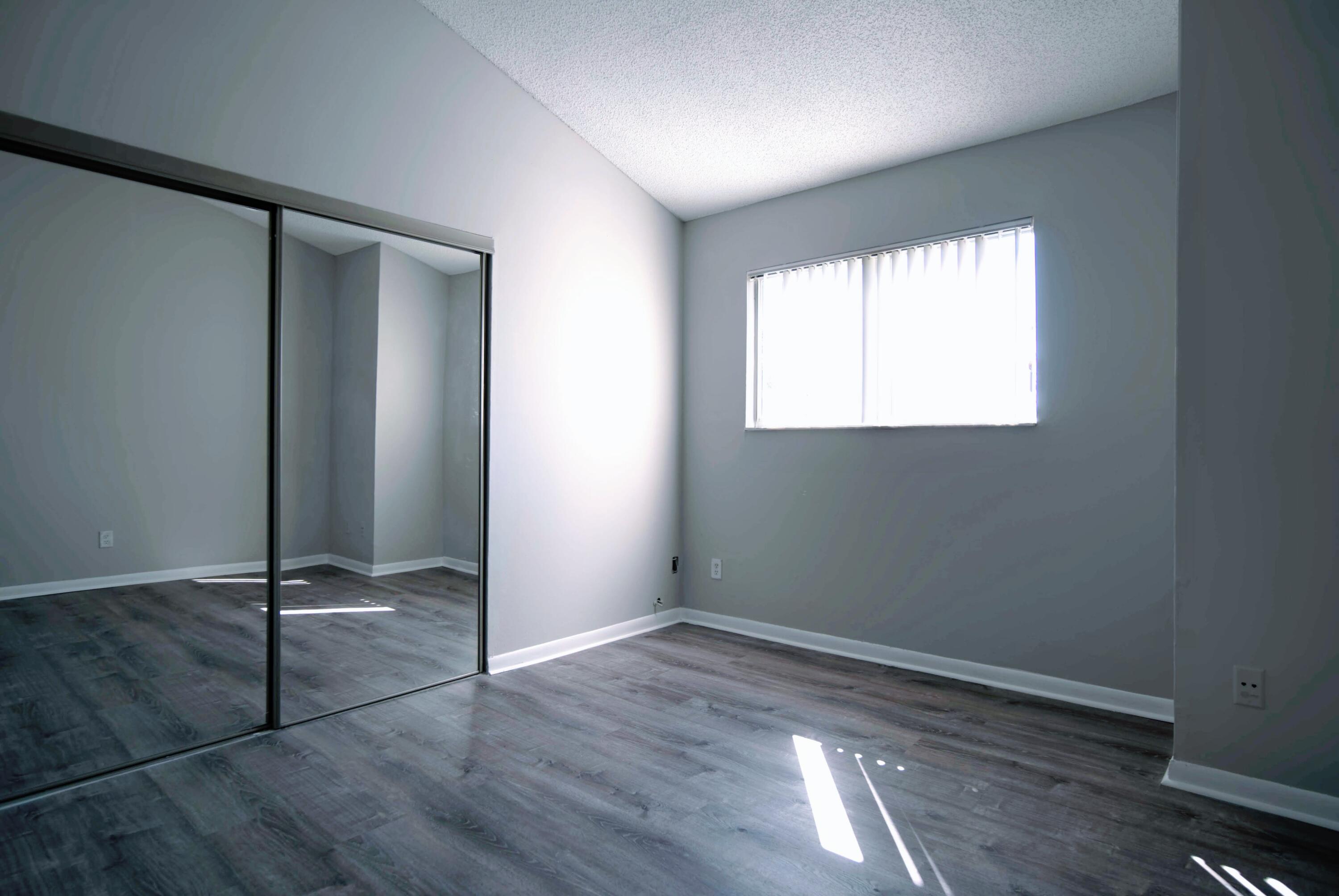 3401 NW 44th #205, Lauderdale Lakes FL 33309