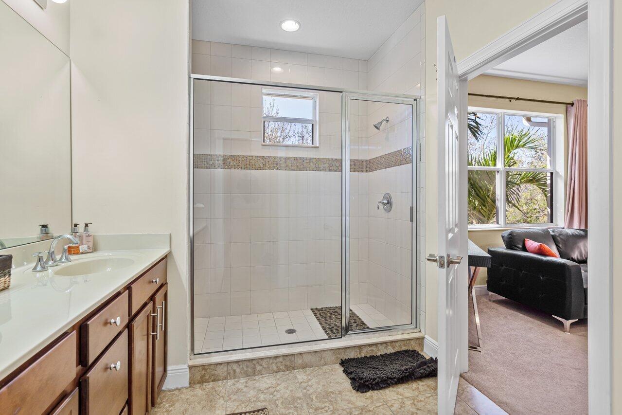 5009 Dulce, Palm Beach Gardens FL 33418
