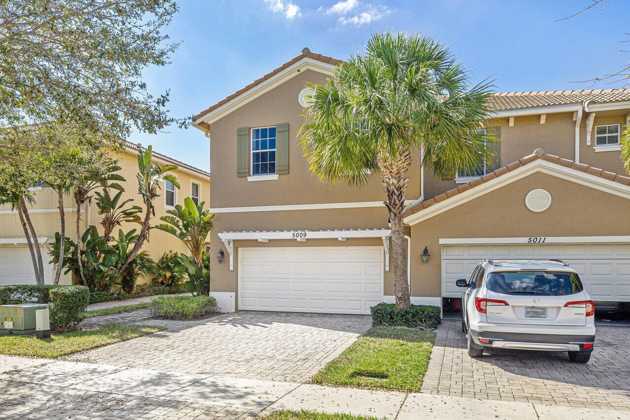 5009 Dulce, Palm Beach Gardens FL 33418