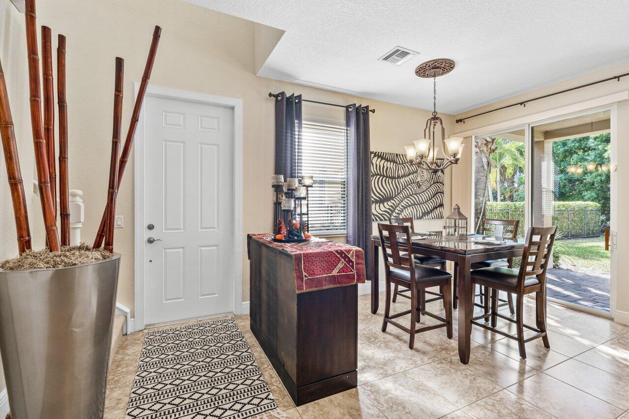 5009 Dulce, Palm Beach Gardens FL 33418