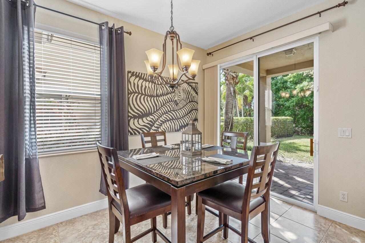 5009 Dulce, Palm Beach Gardens FL 33418