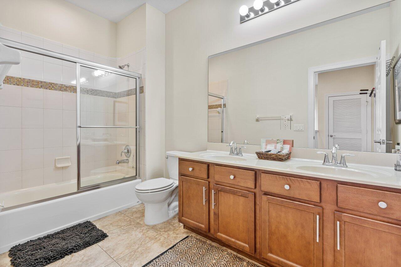 5009 Dulce, Palm Beach Gardens FL 33418