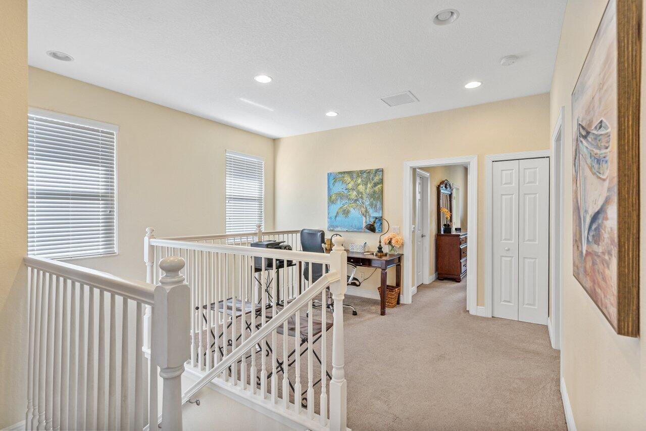 5009 Dulce, Palm Beach Gardens FL 33418