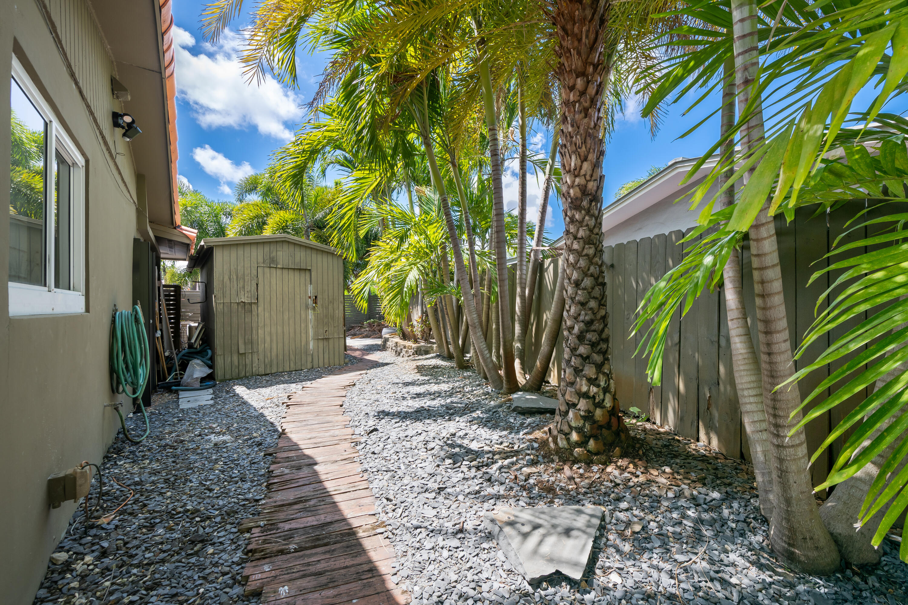 5210 NE 17th, Fort Lauderdale FL 33334