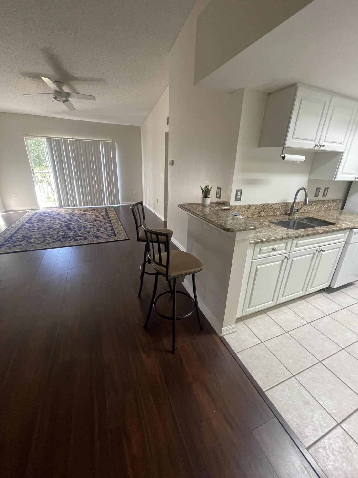 400 N Crestwood Ct #417, Royal Palm Beach FL 33411