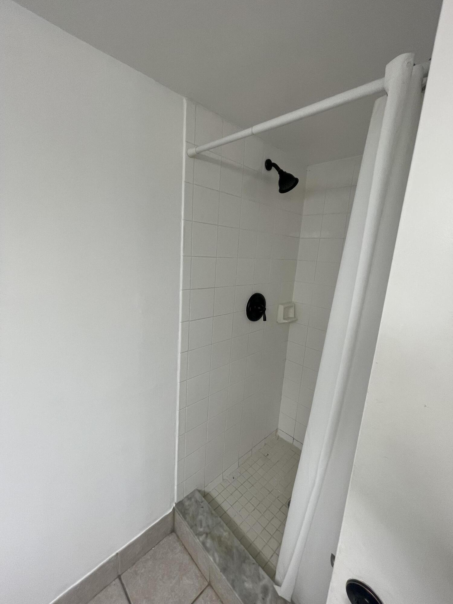 400 N Crestwood Ct #417, Royal Palm Beach FL 33411