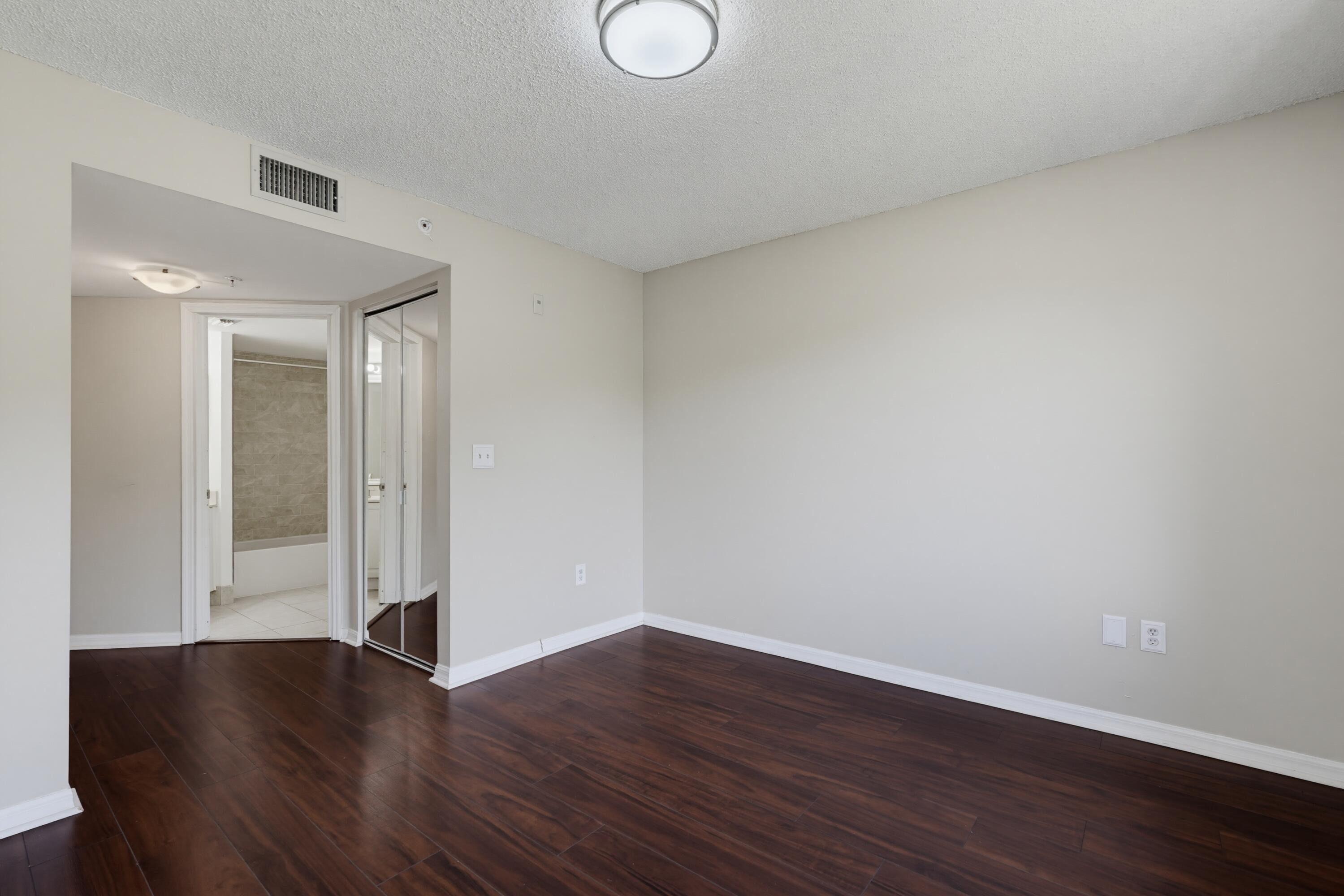 400 N Crestwood Ct #417, Royal Palm Beach FL 33411