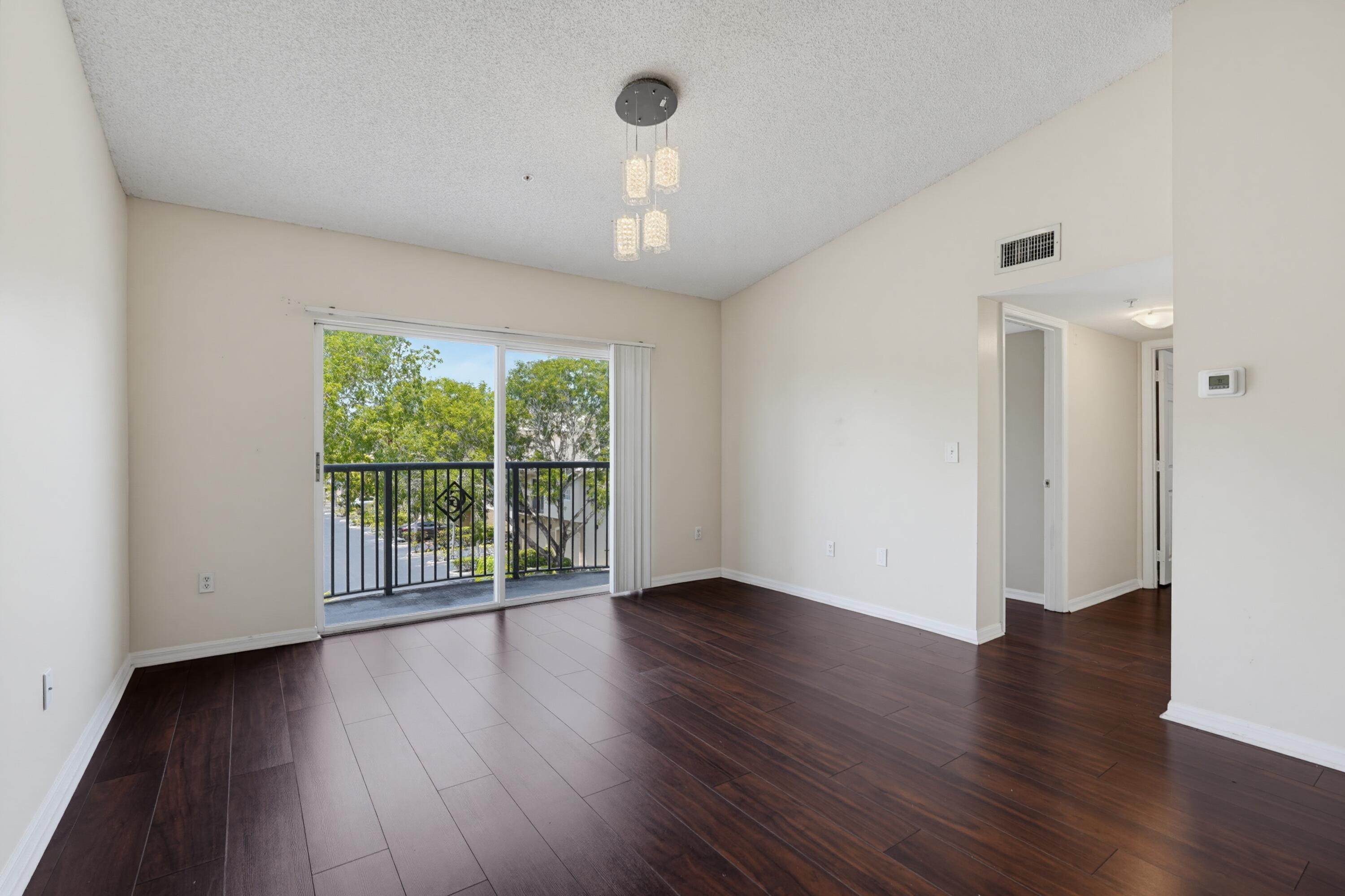 400 N Crestwood Ct #417, Royal Palm Beach FL 33411