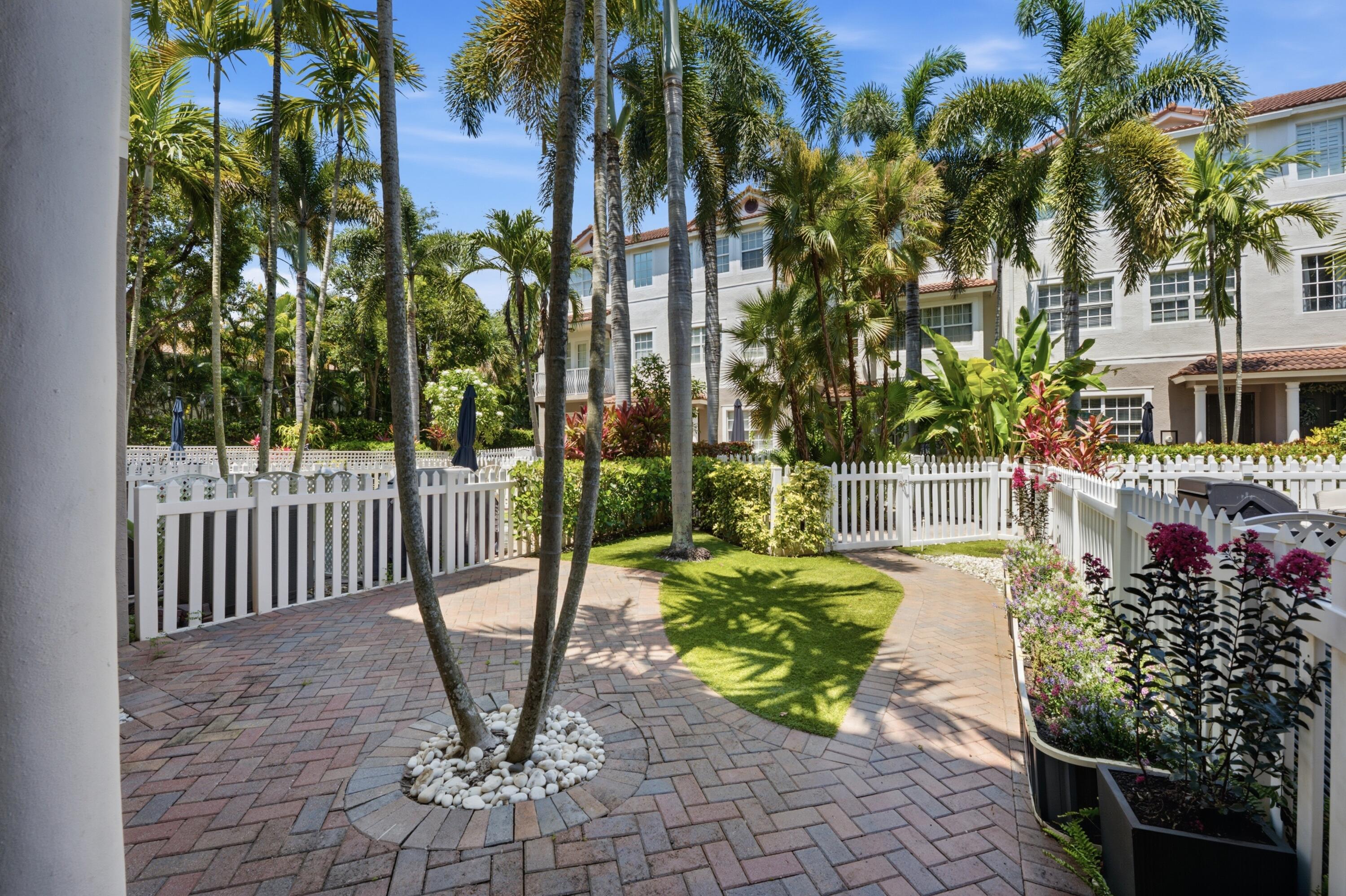 107 Ocean Cay, Hypoluxo FL 33462
